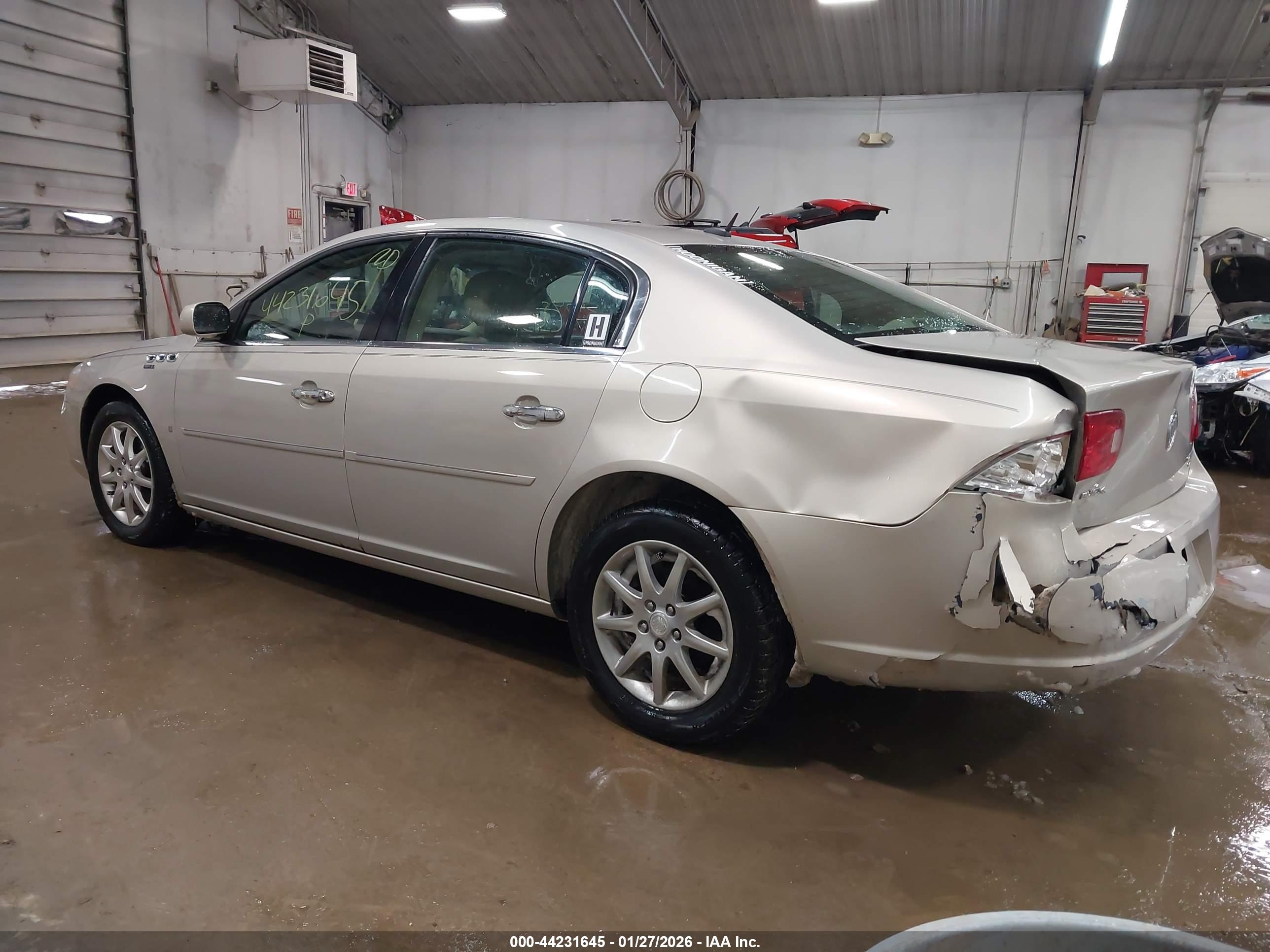 BUICK LUCERNE image 3