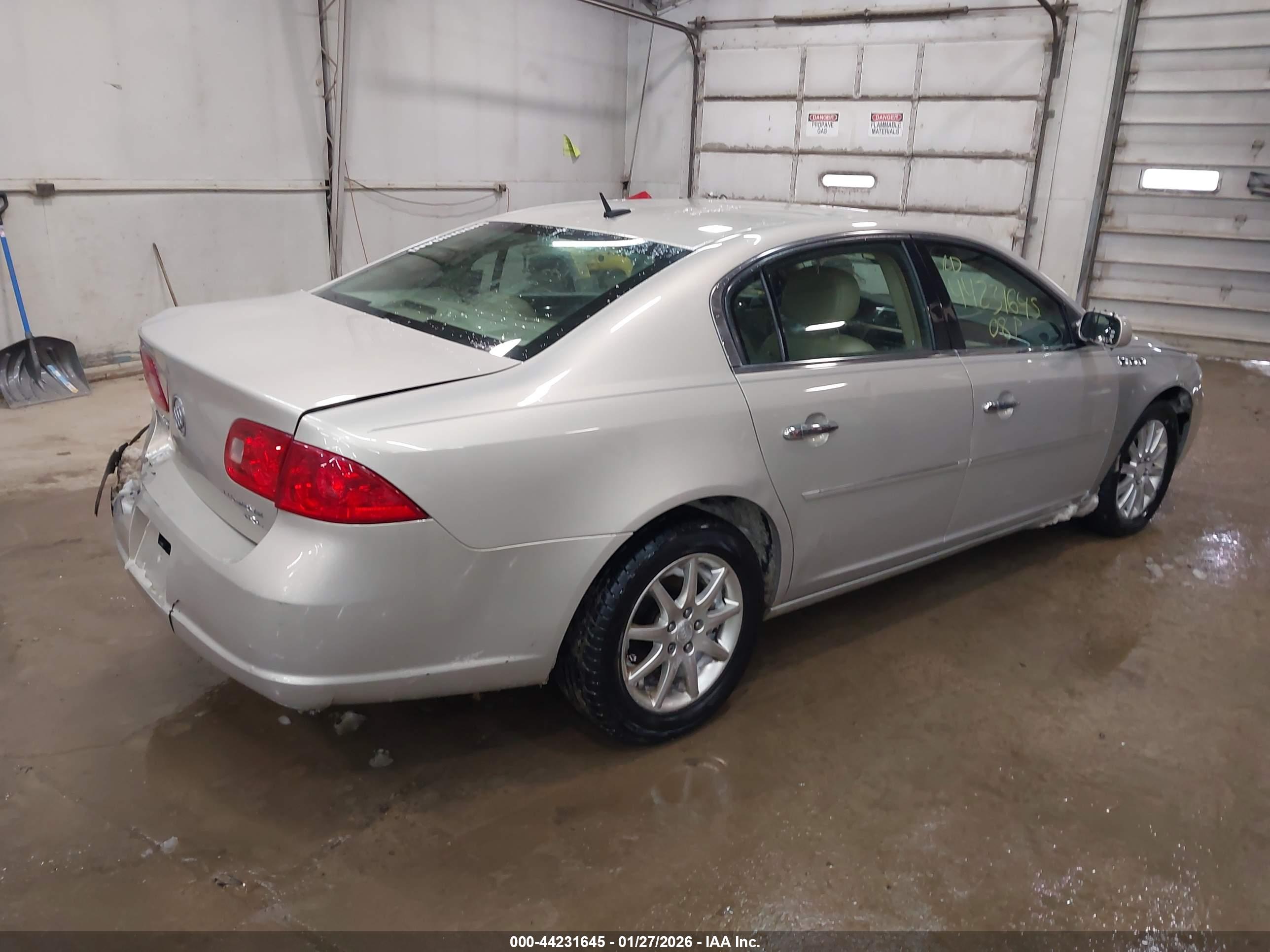 BUICK LUCERNE image 4