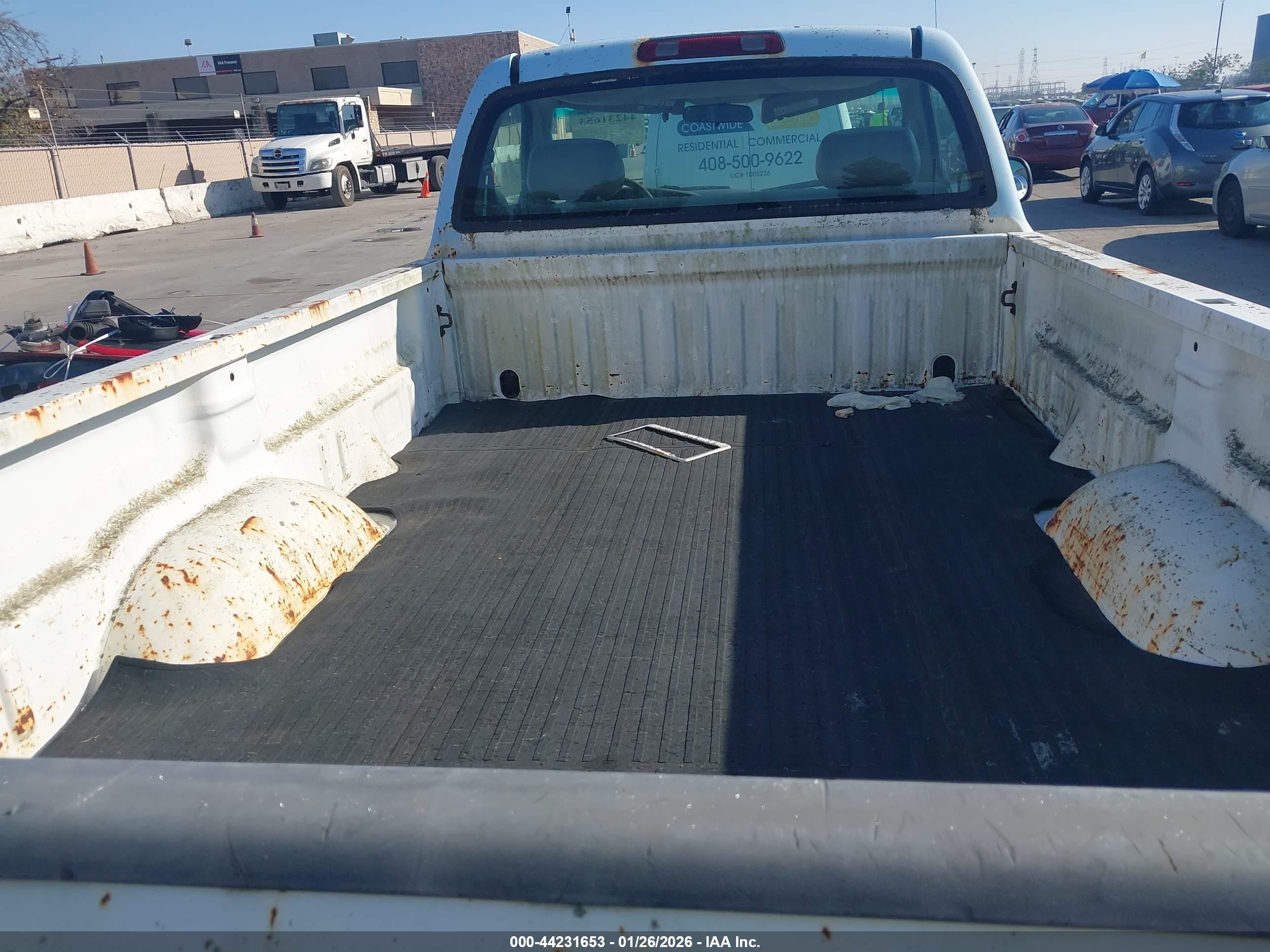 TOYOTA TUNDRA image 8