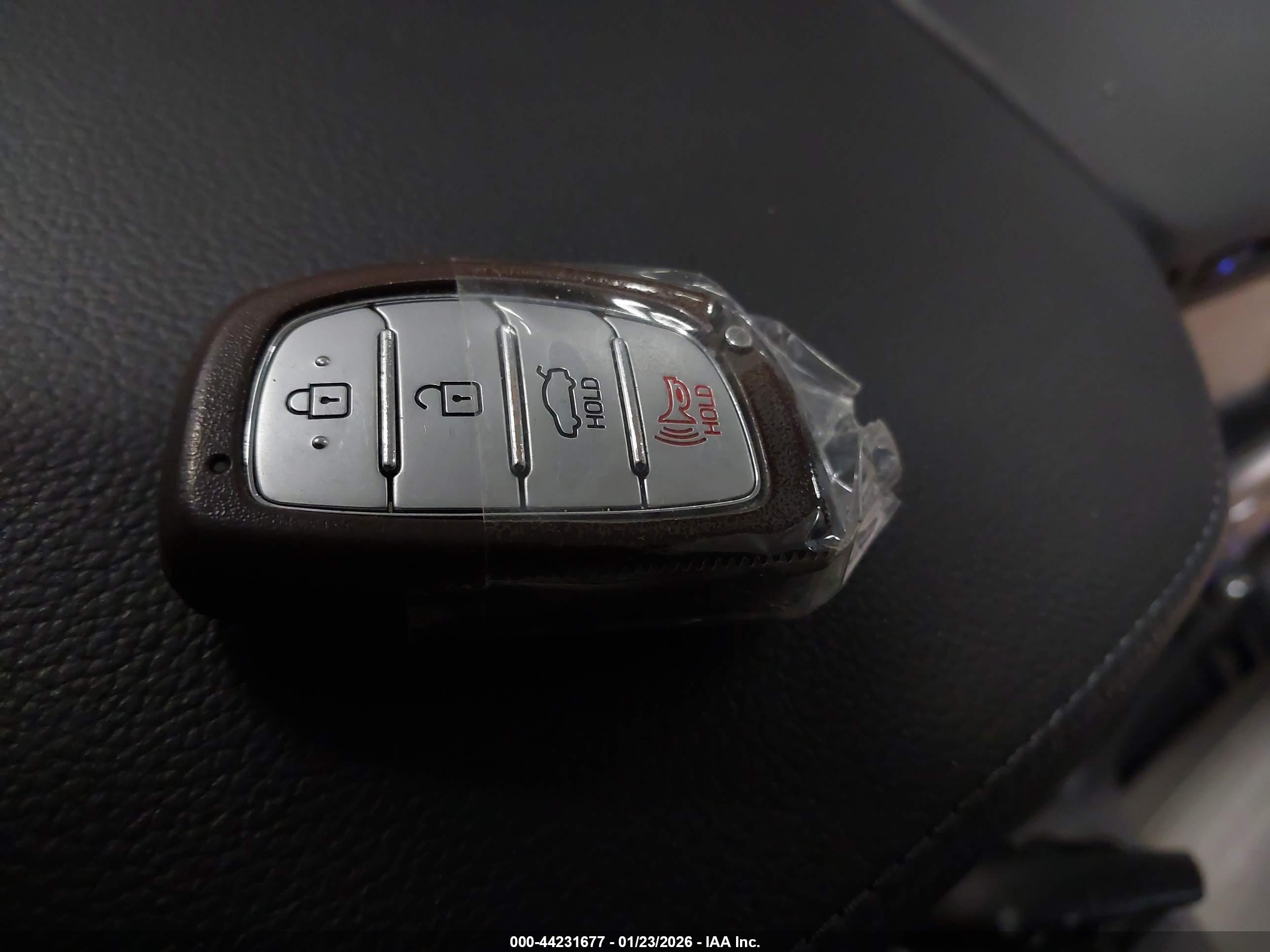 HYUNDAI SONATA image 11