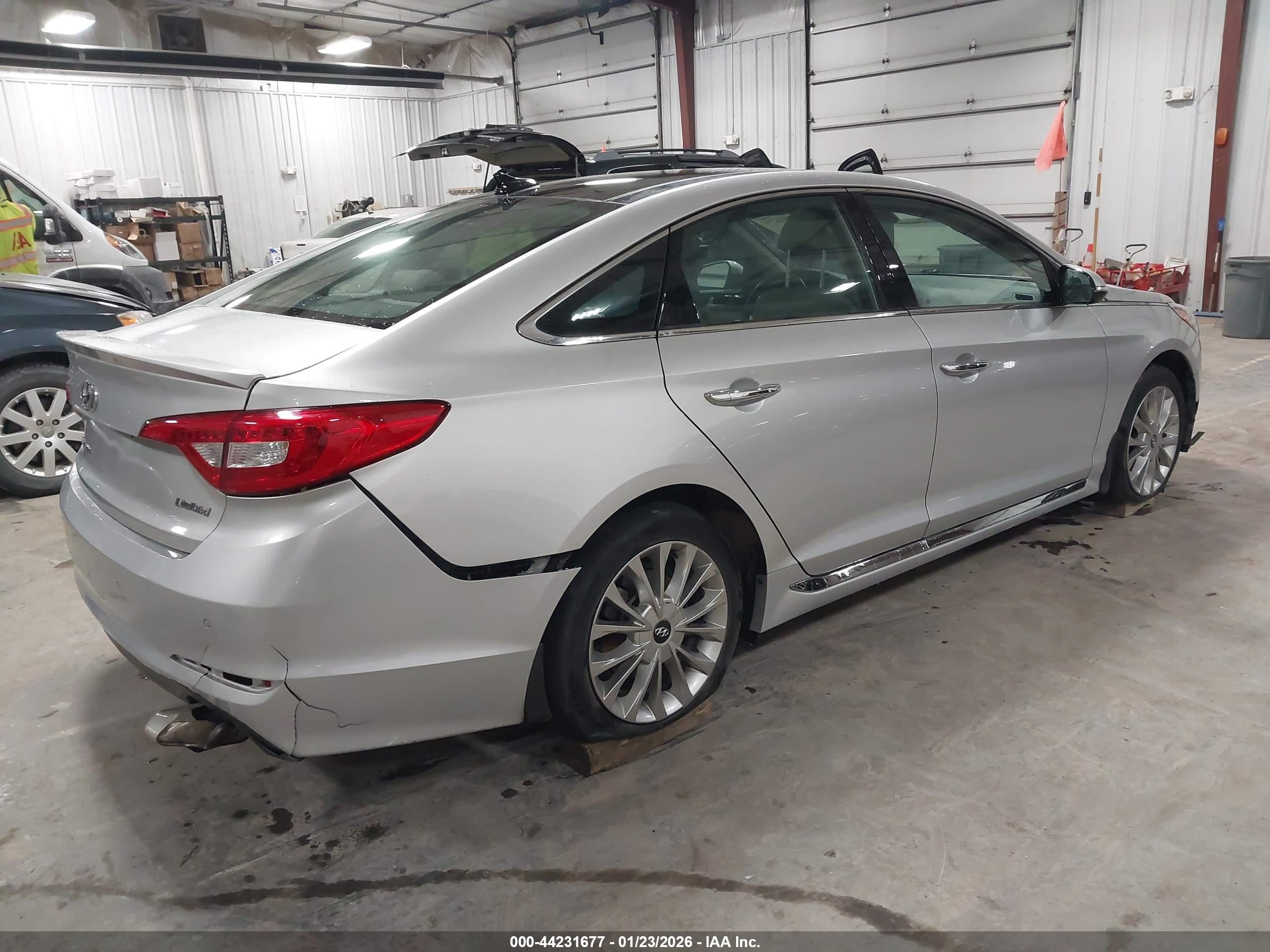 HYUNDAI SONATA image 4