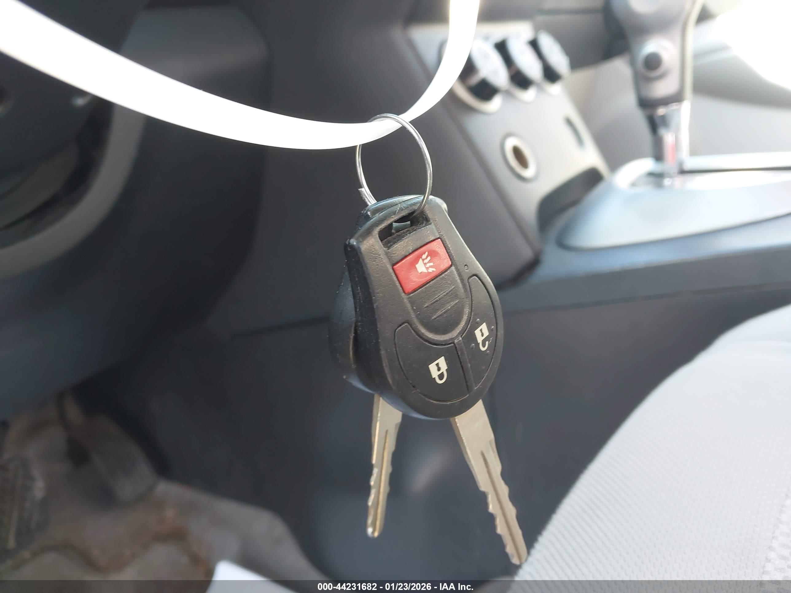 NISSAN ROGUE image 11