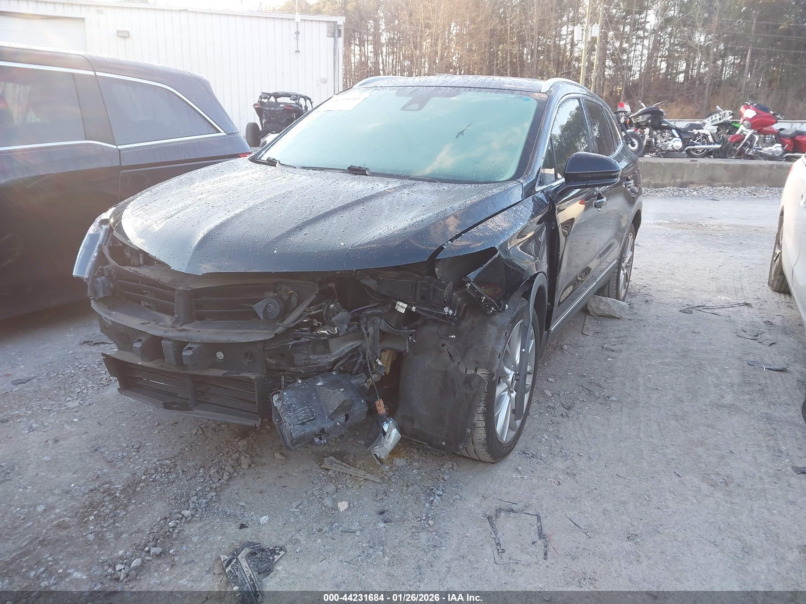 LINCOLN MKC image 2