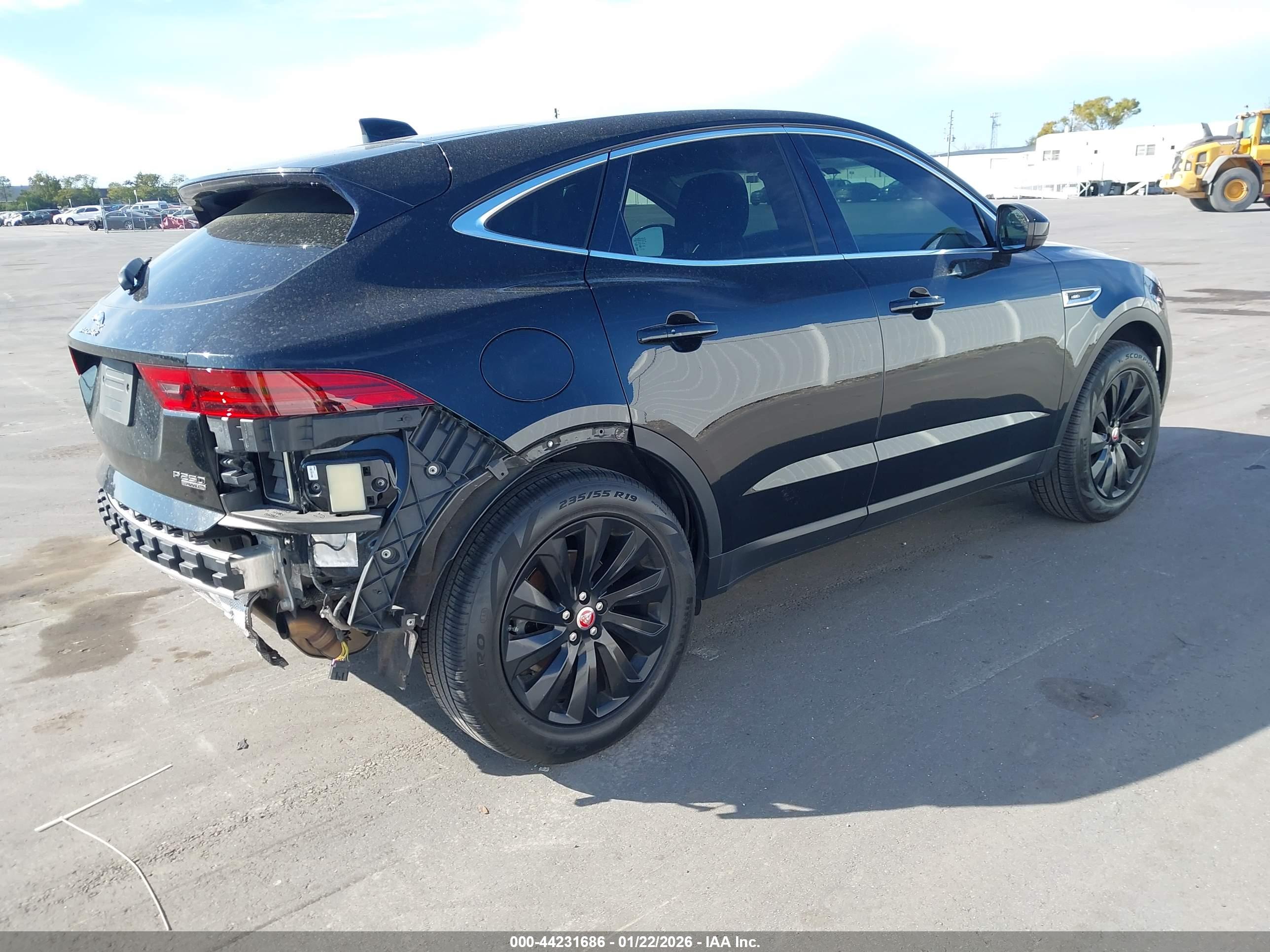 JAGUAR E-PACE image 4
