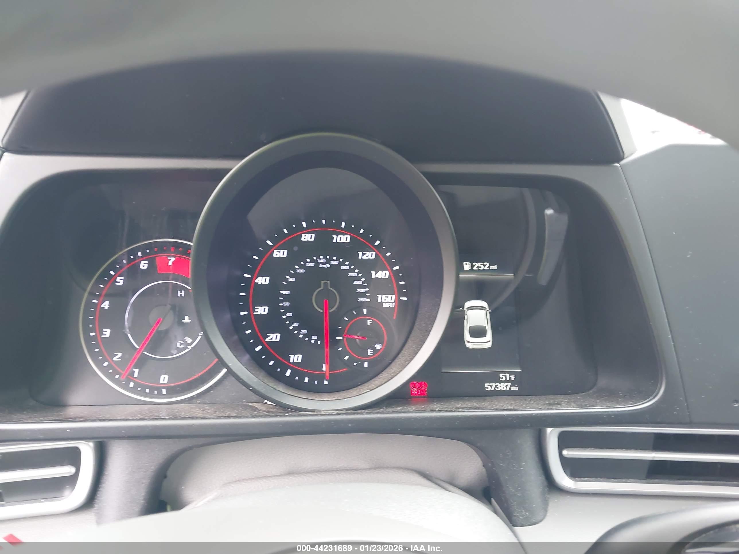 HYUNDAI ELANTRA image 7