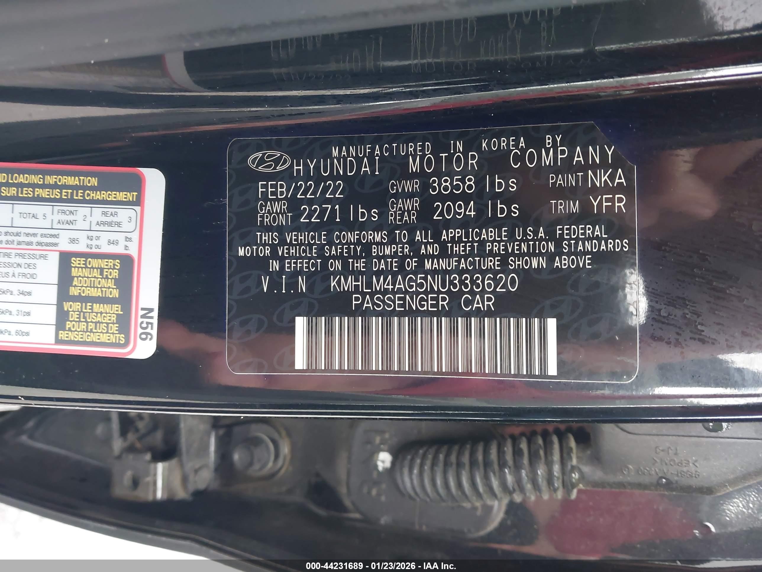 HYUNDAI ELANTRA image 9