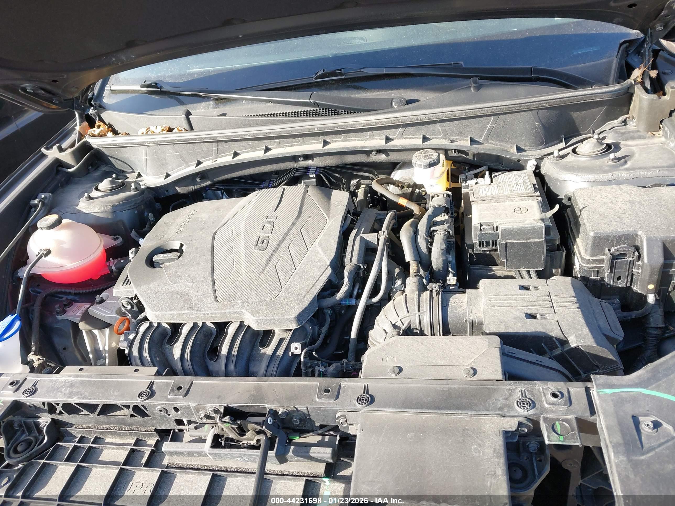 HYUNDAI TUCSON image 10