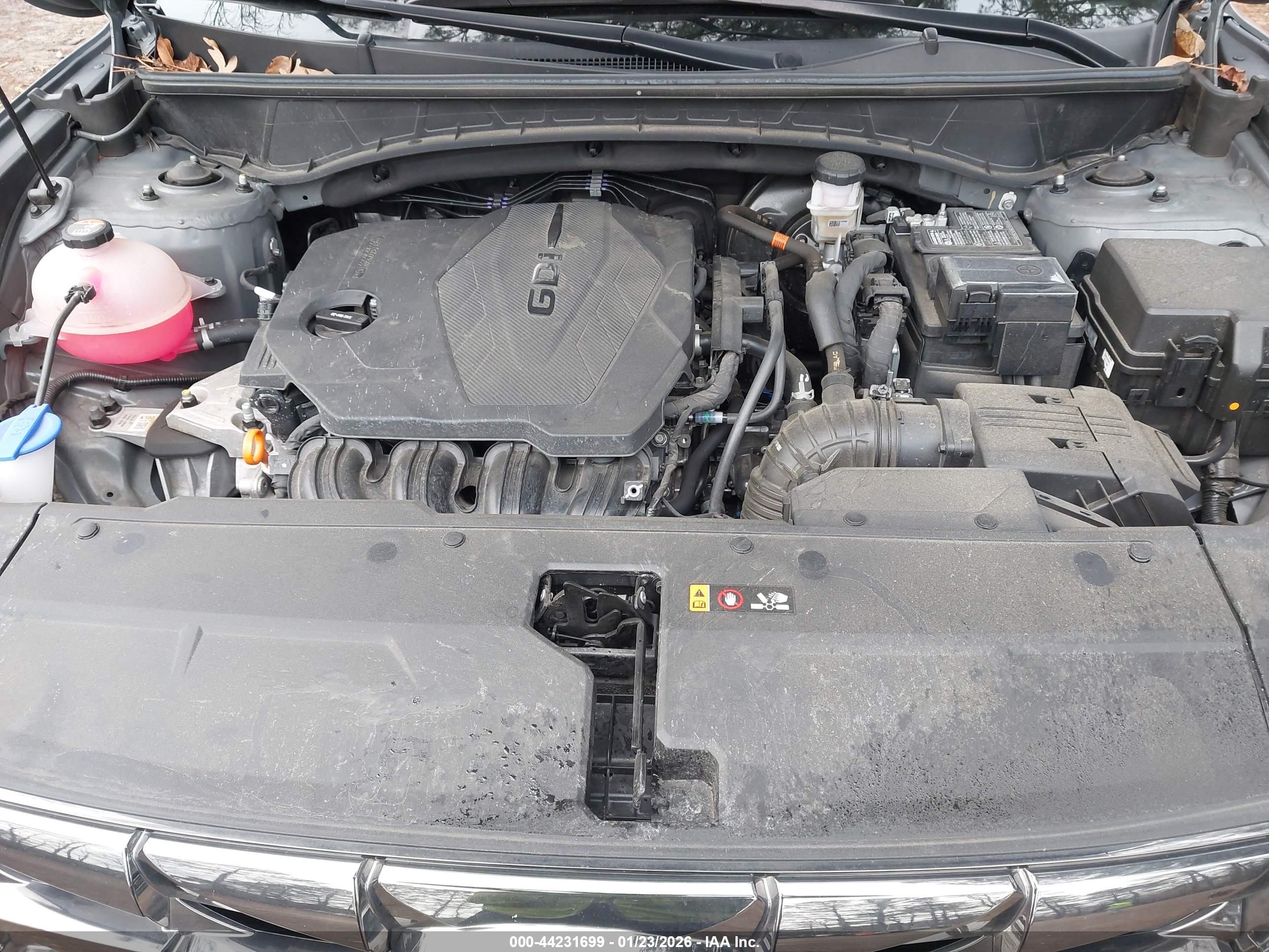 HYUNDAI TUCSON image 10
