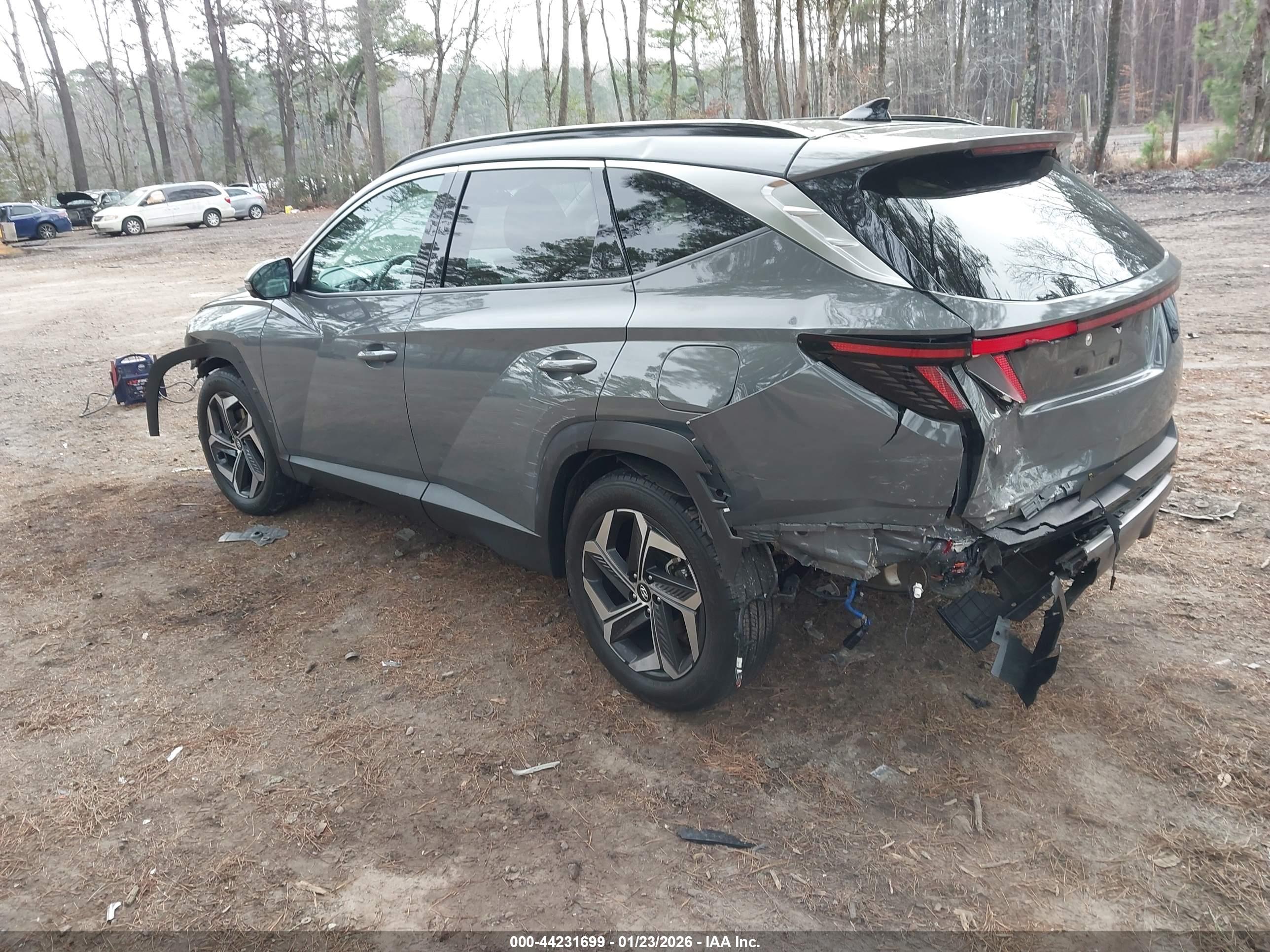 HYUNDAI TUCSON image 3