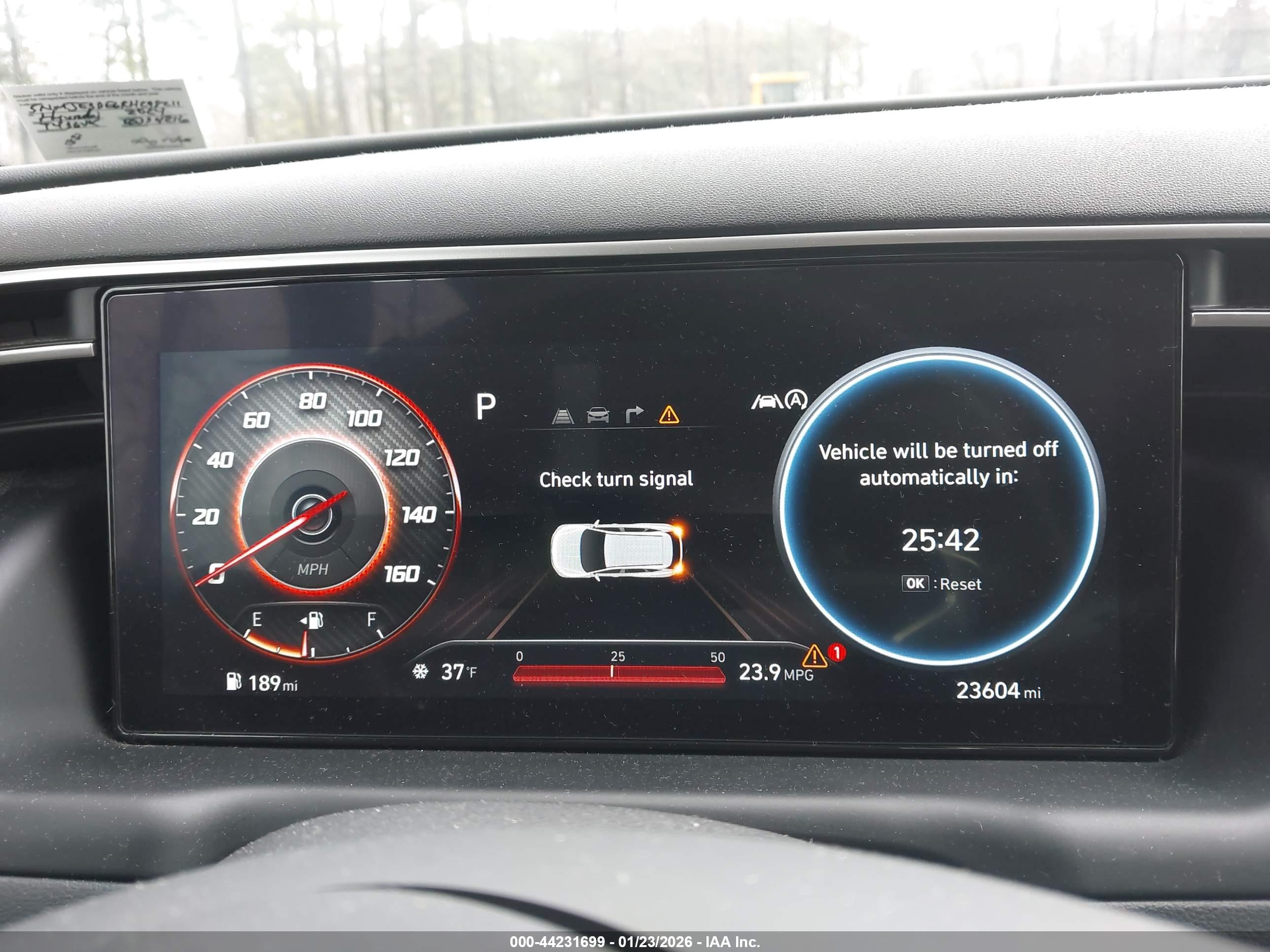 HYUNDAI TUCSON image 7