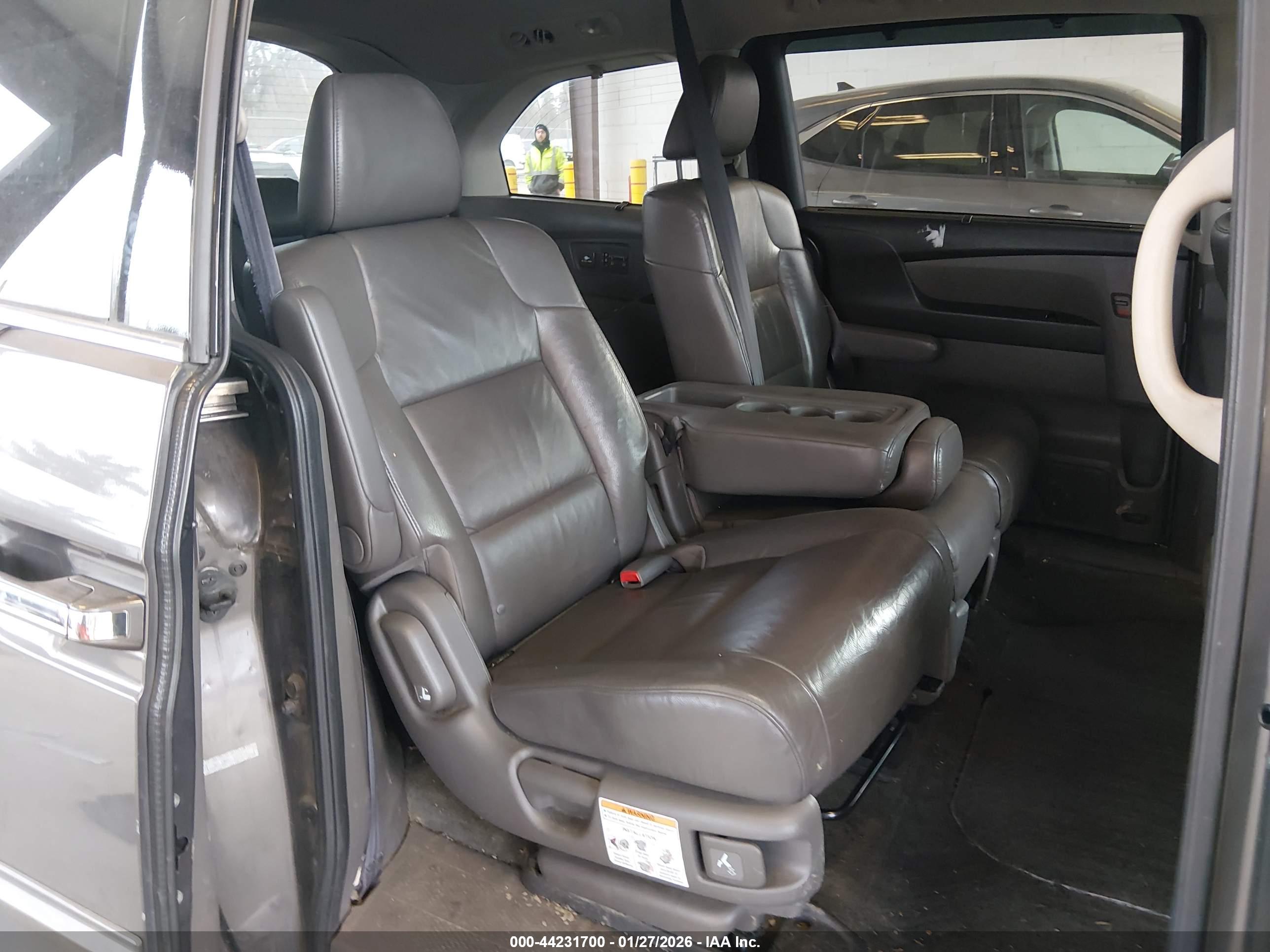 HONDA ODYSSEY image 8