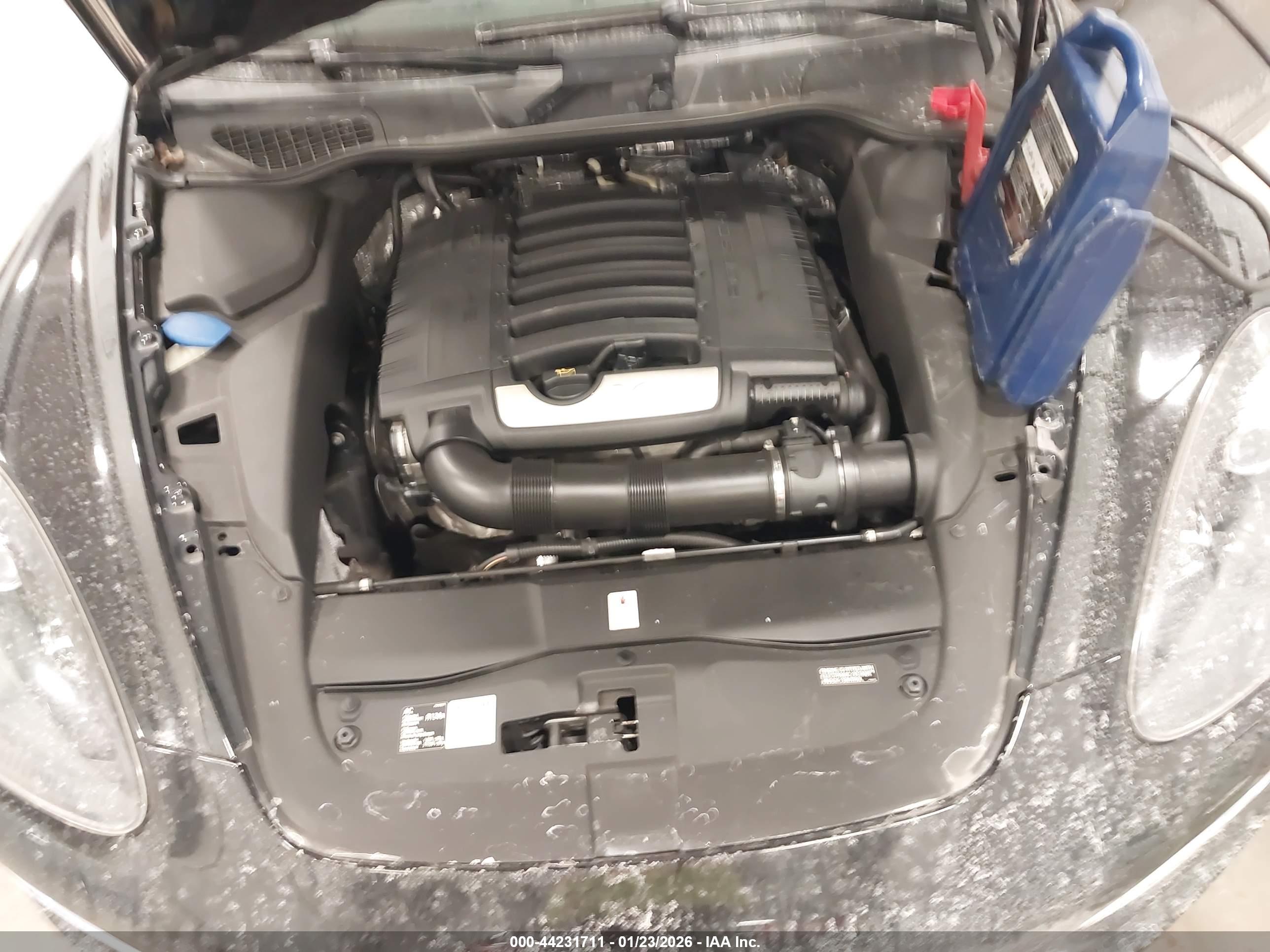 PORSCHE CAYENNE image 10