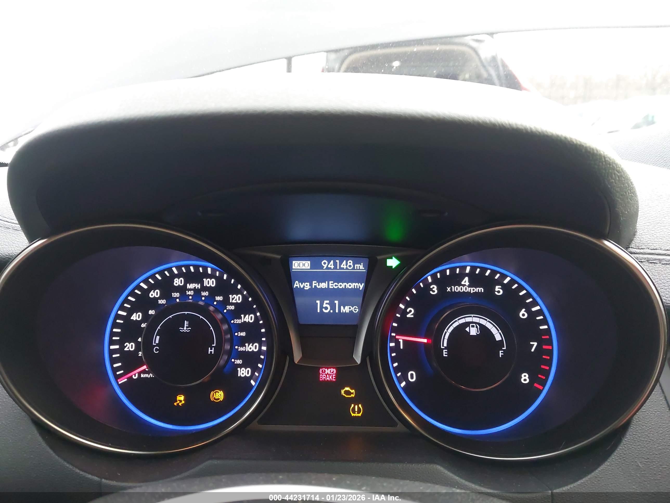 HYUNDAI GENESIS image 7