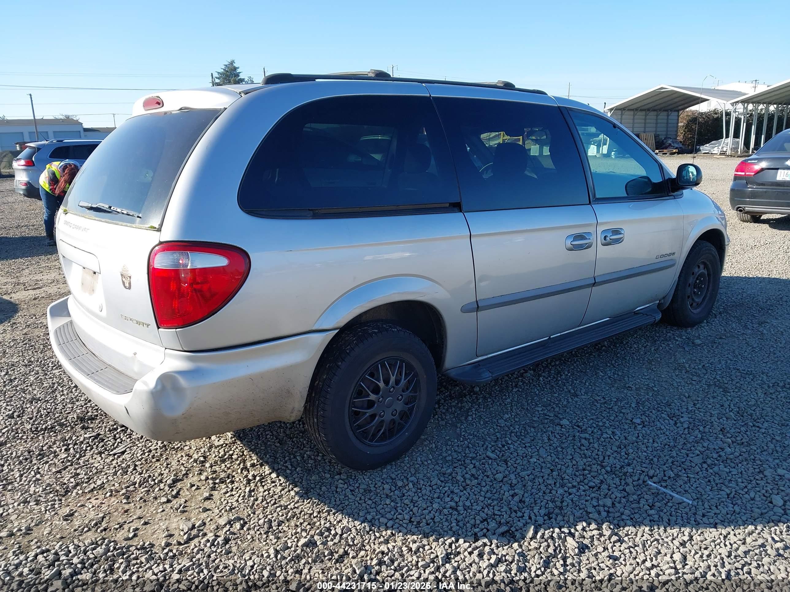 DODGE GRAND image 4
