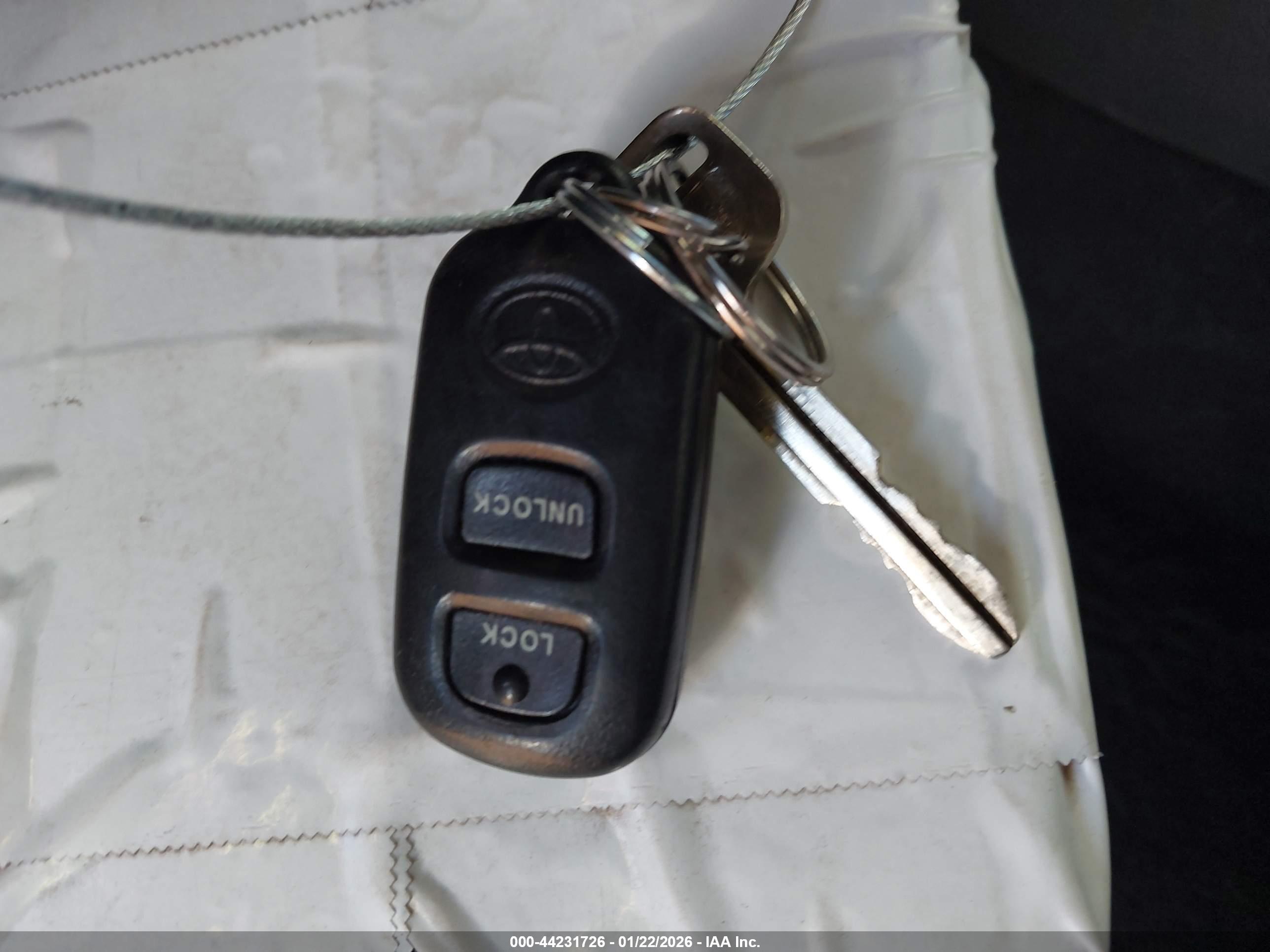 TOYOTA COROLLA image 11