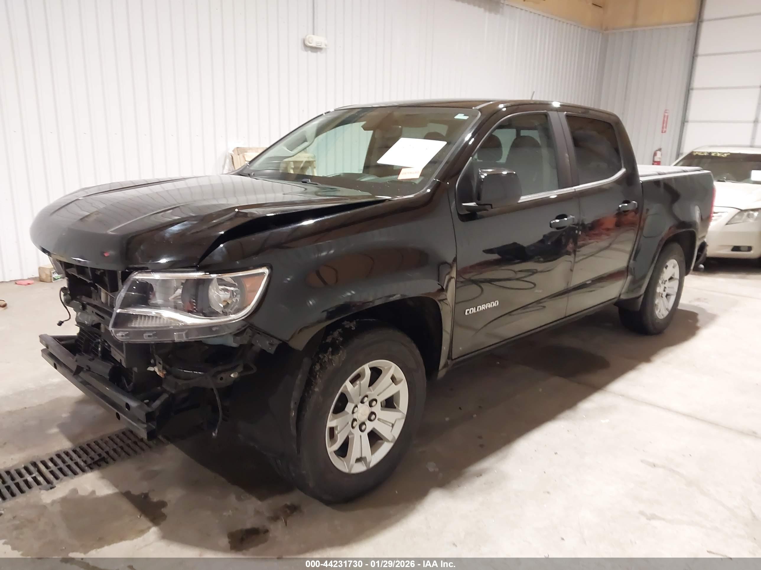 CHEVROLET COLORADO image 2