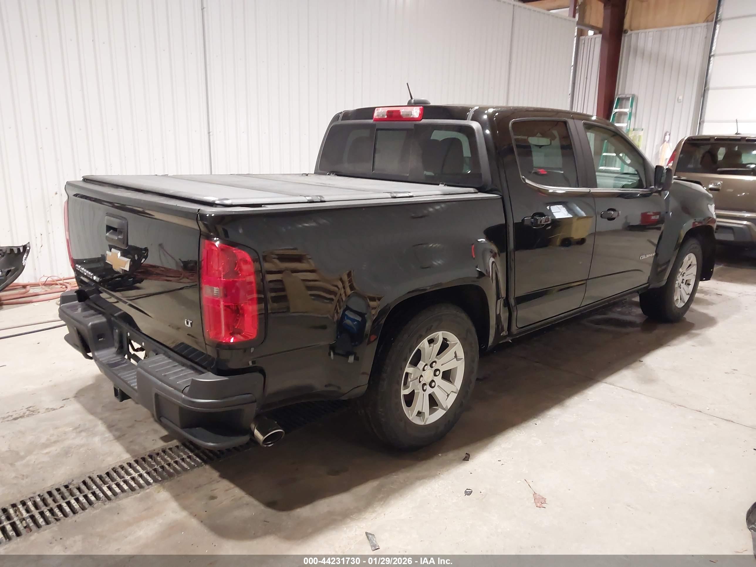 CHEVROLET COLORADO image 4