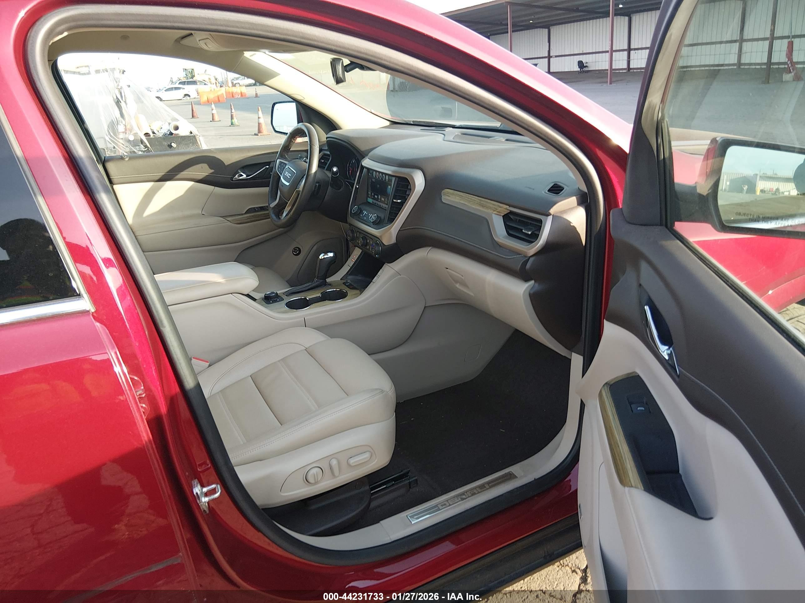 GMC ACADIA image 5