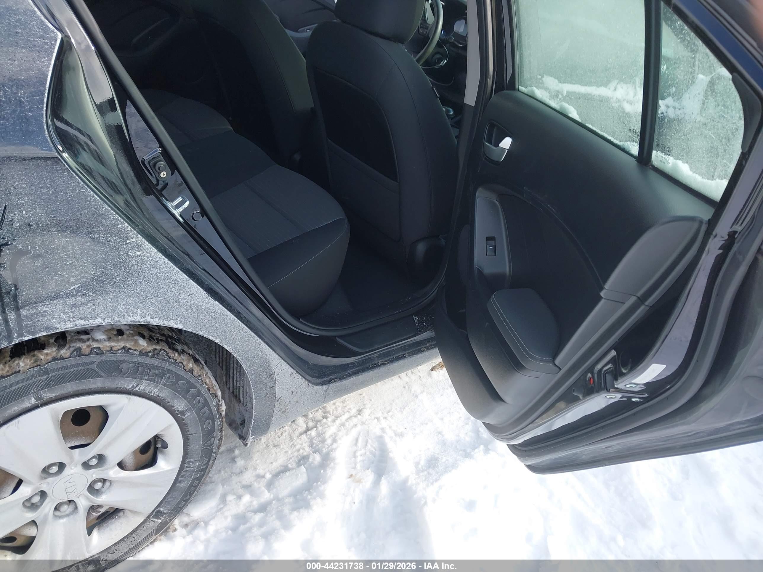 KIA FORTE image 8