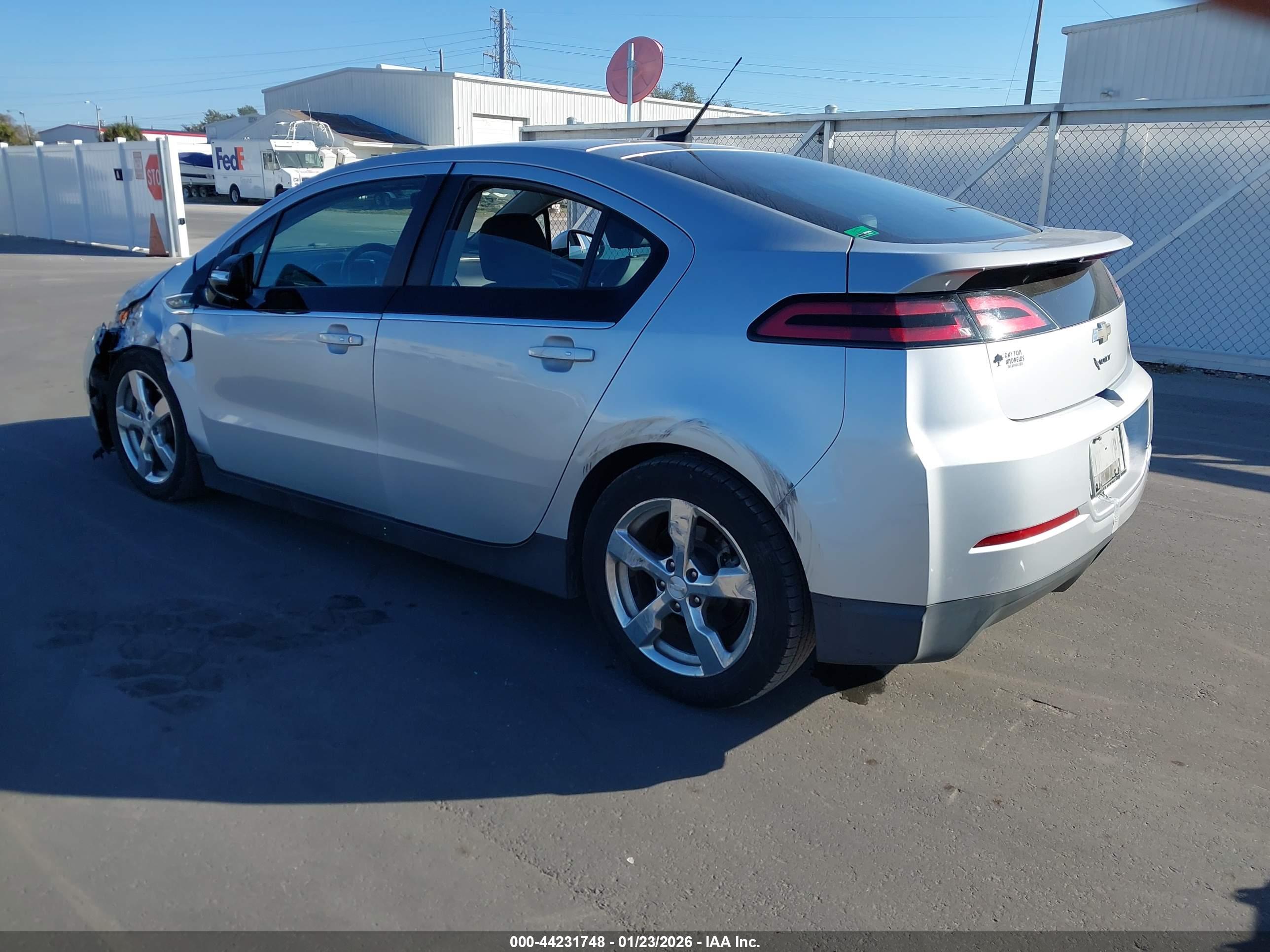 CHEVROLET VOLT image 3