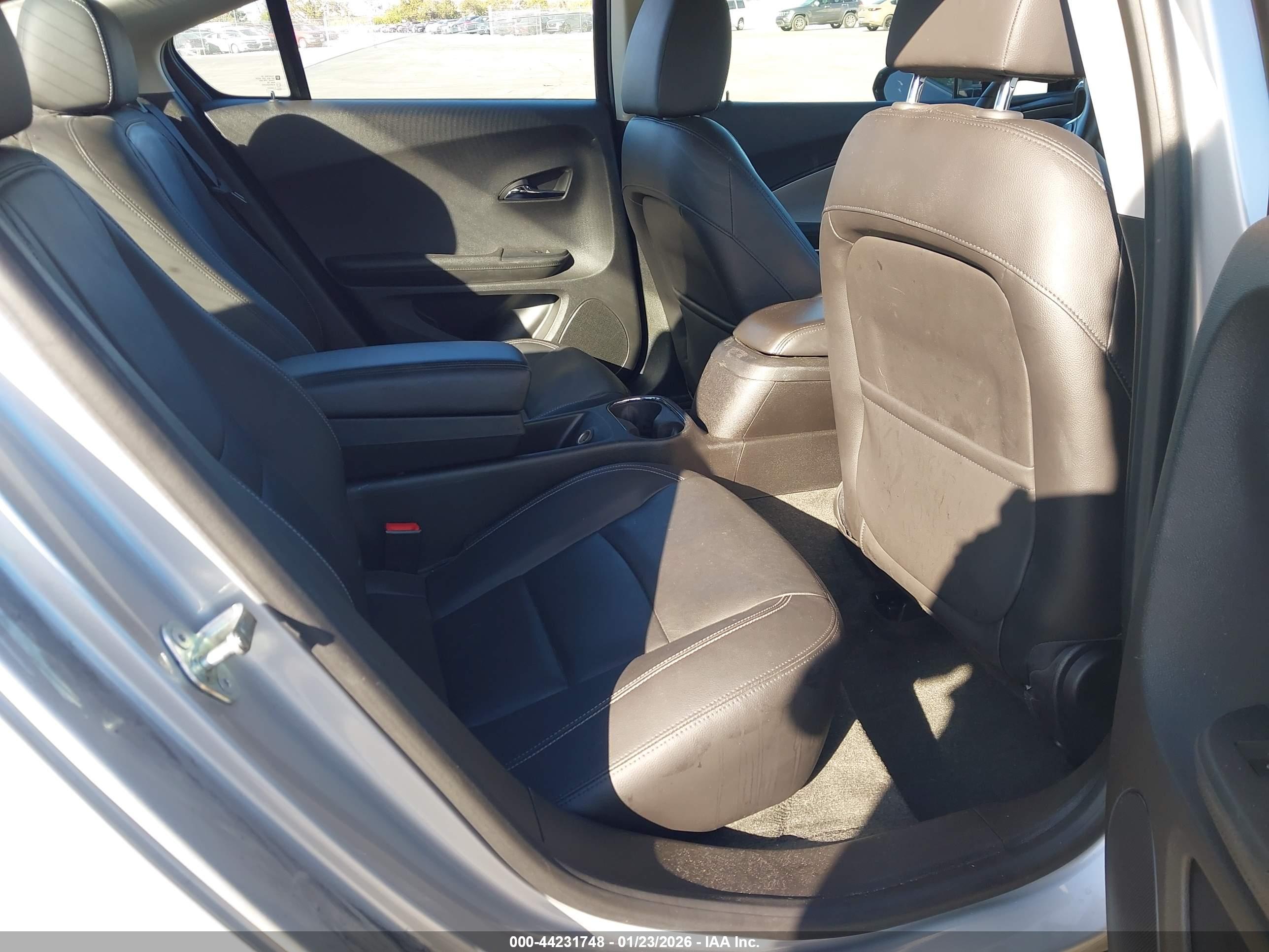 CHEVROLET VOLT image 8