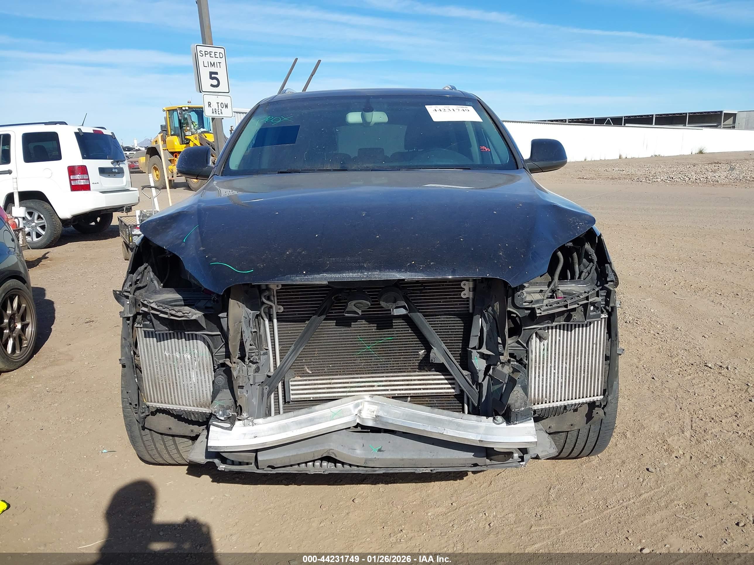 AUDI Q7 image 6