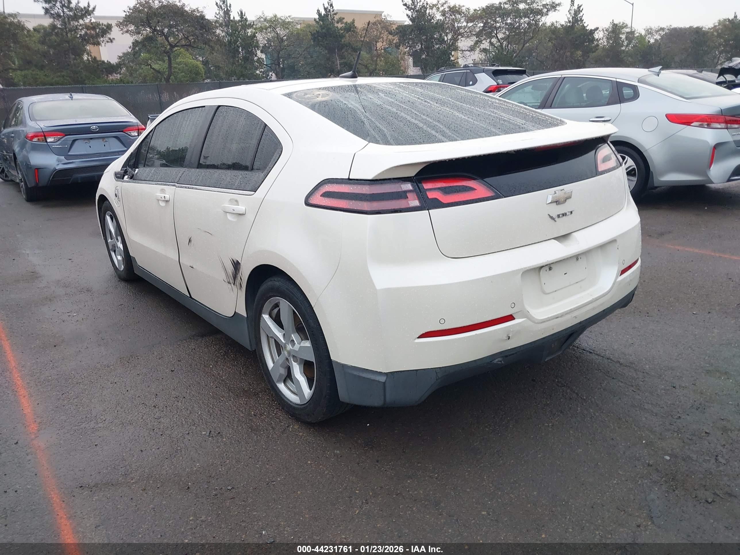 CHEVROLET VOLT image 3