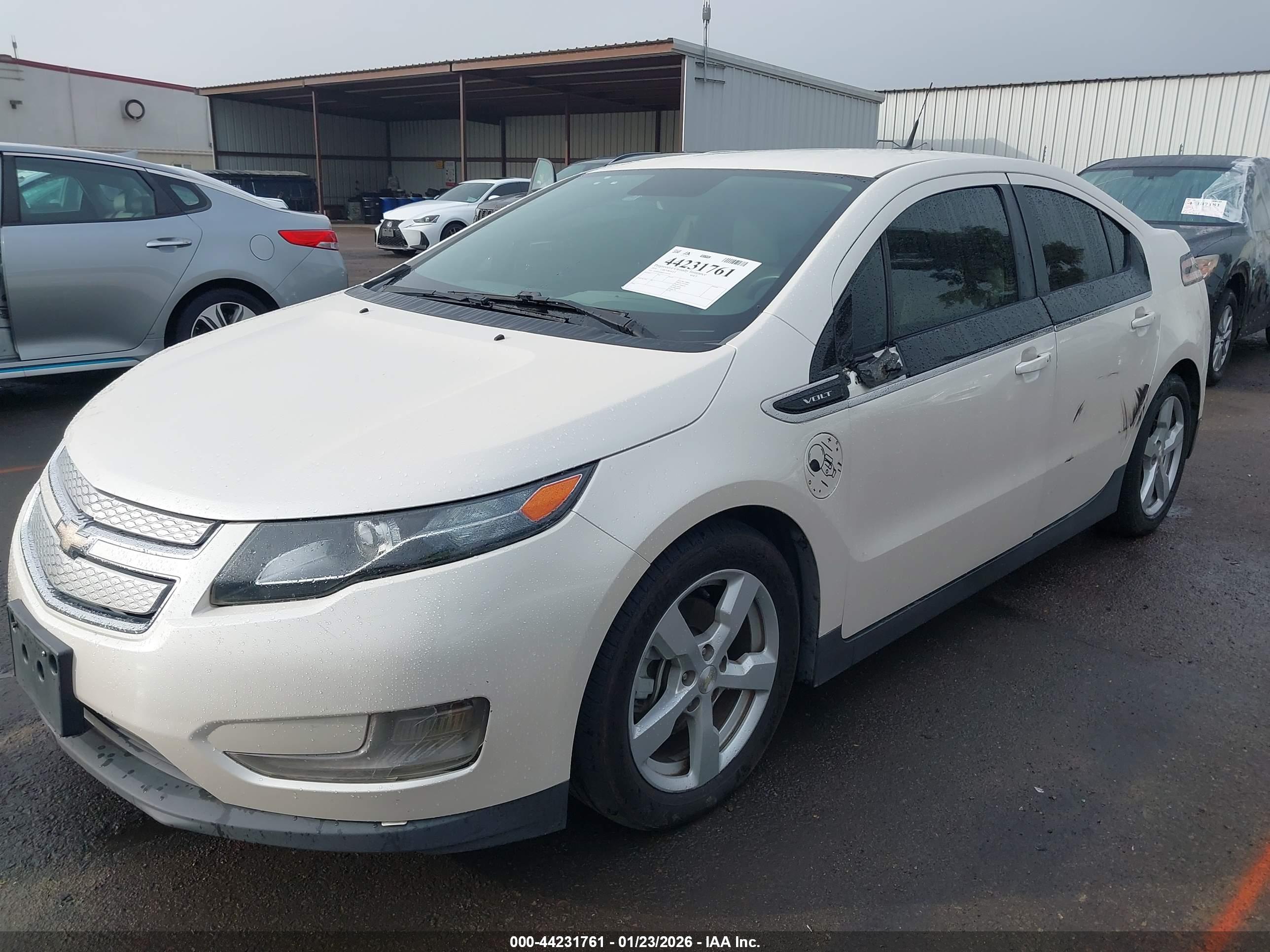 CHEVROLET VOLT image 6