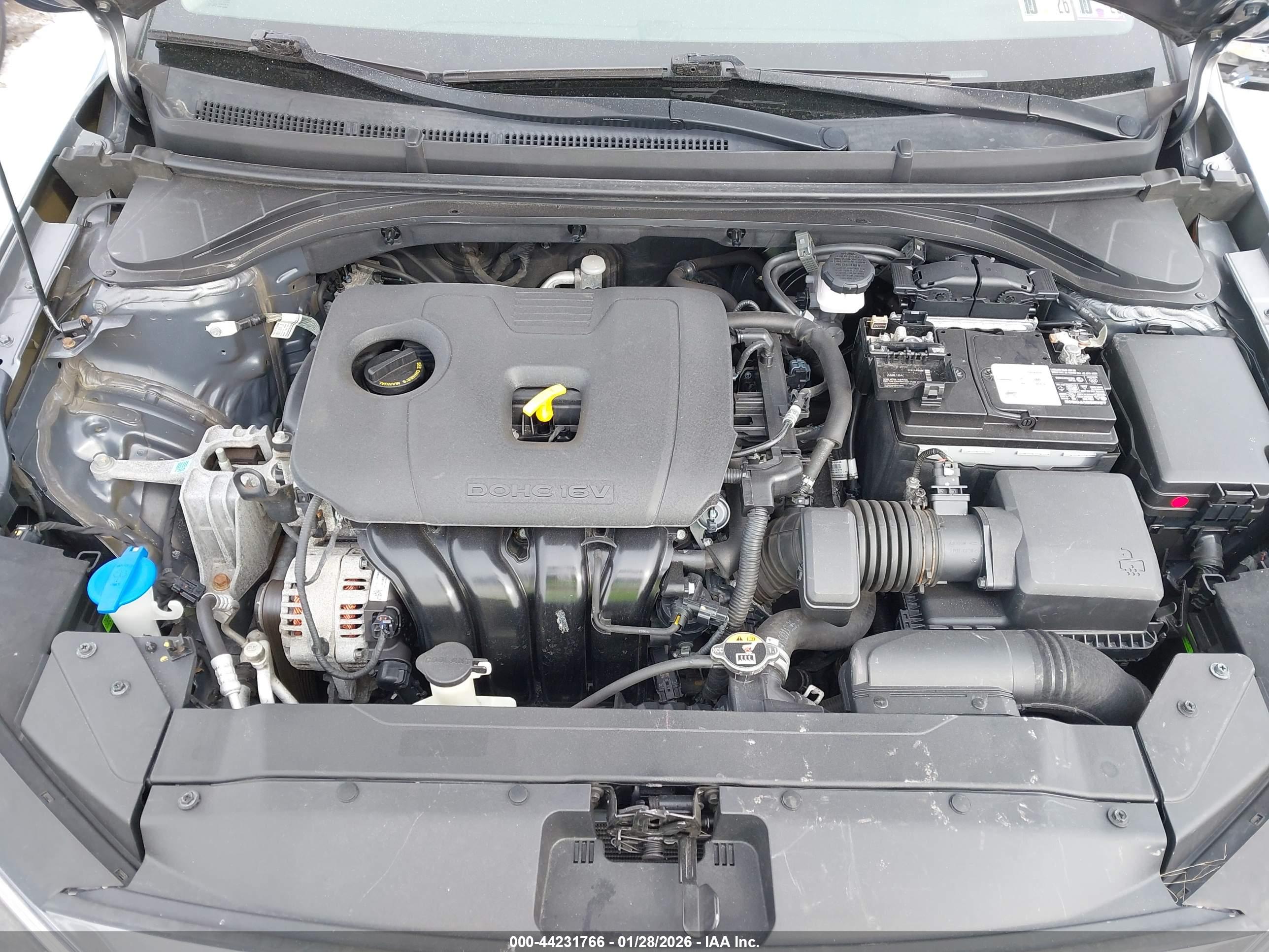 HYUNDAI ELANTRA image 10