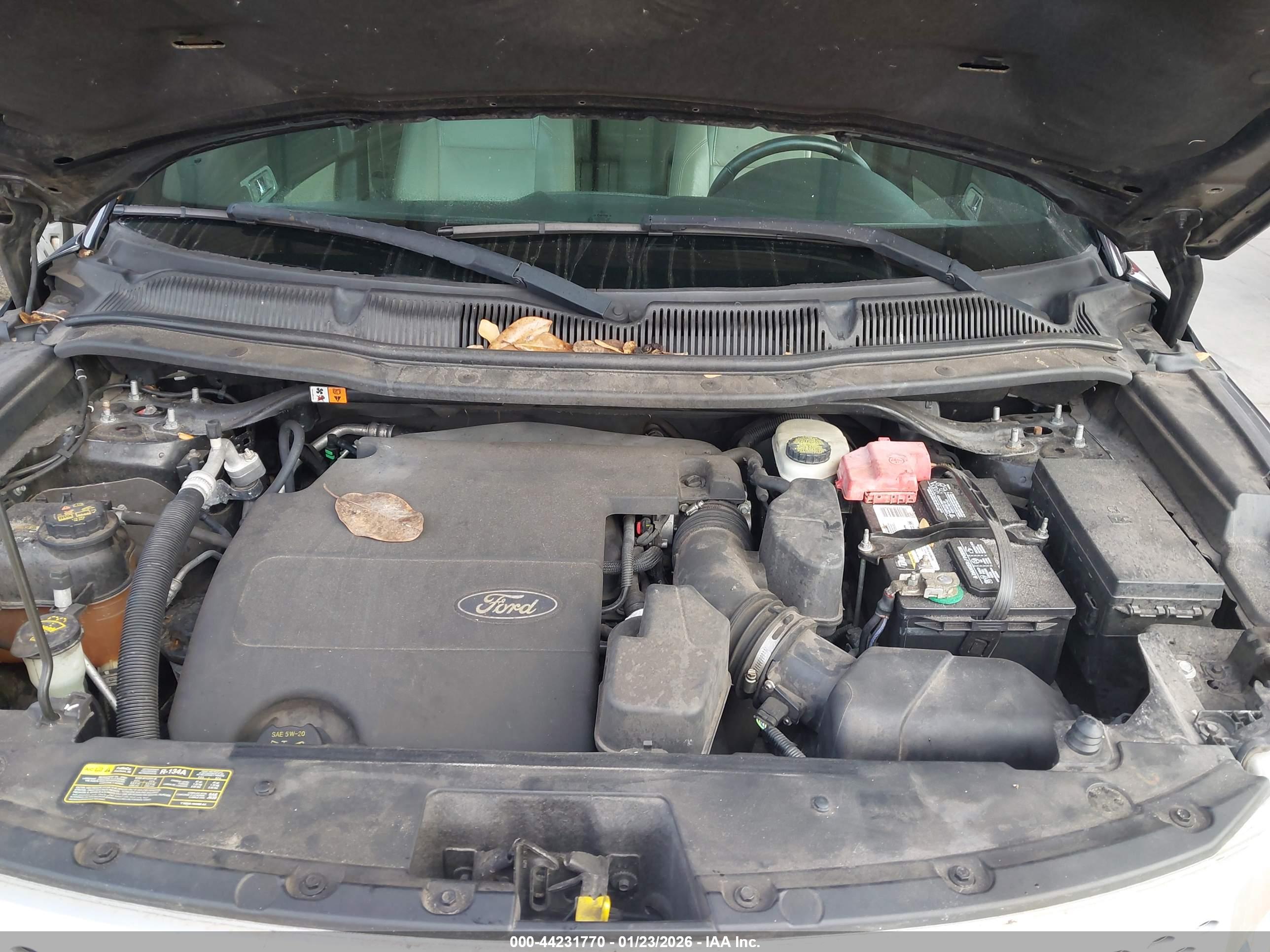 FORD EXPLORER image 10