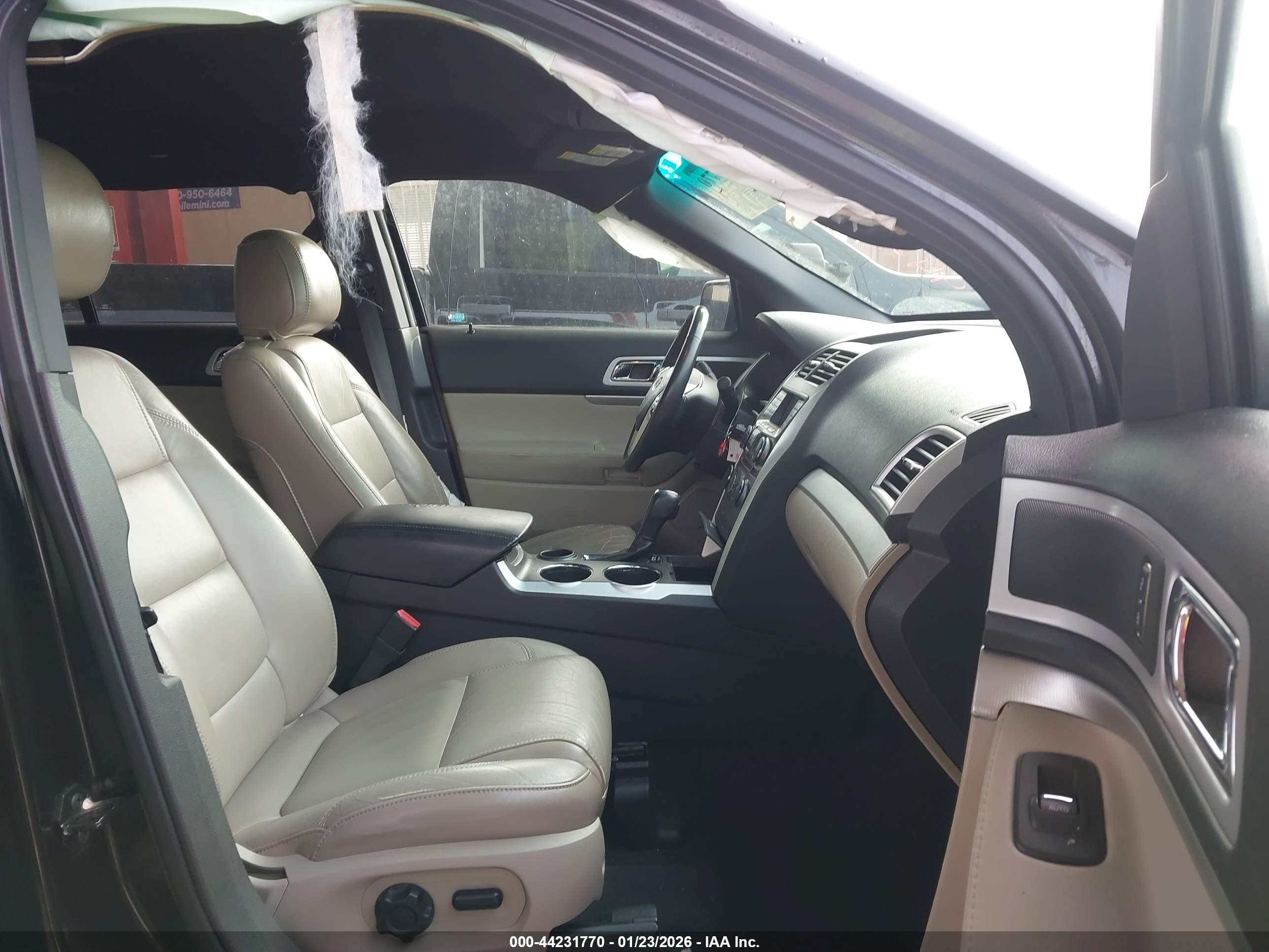 FORD EXPLORER image 5