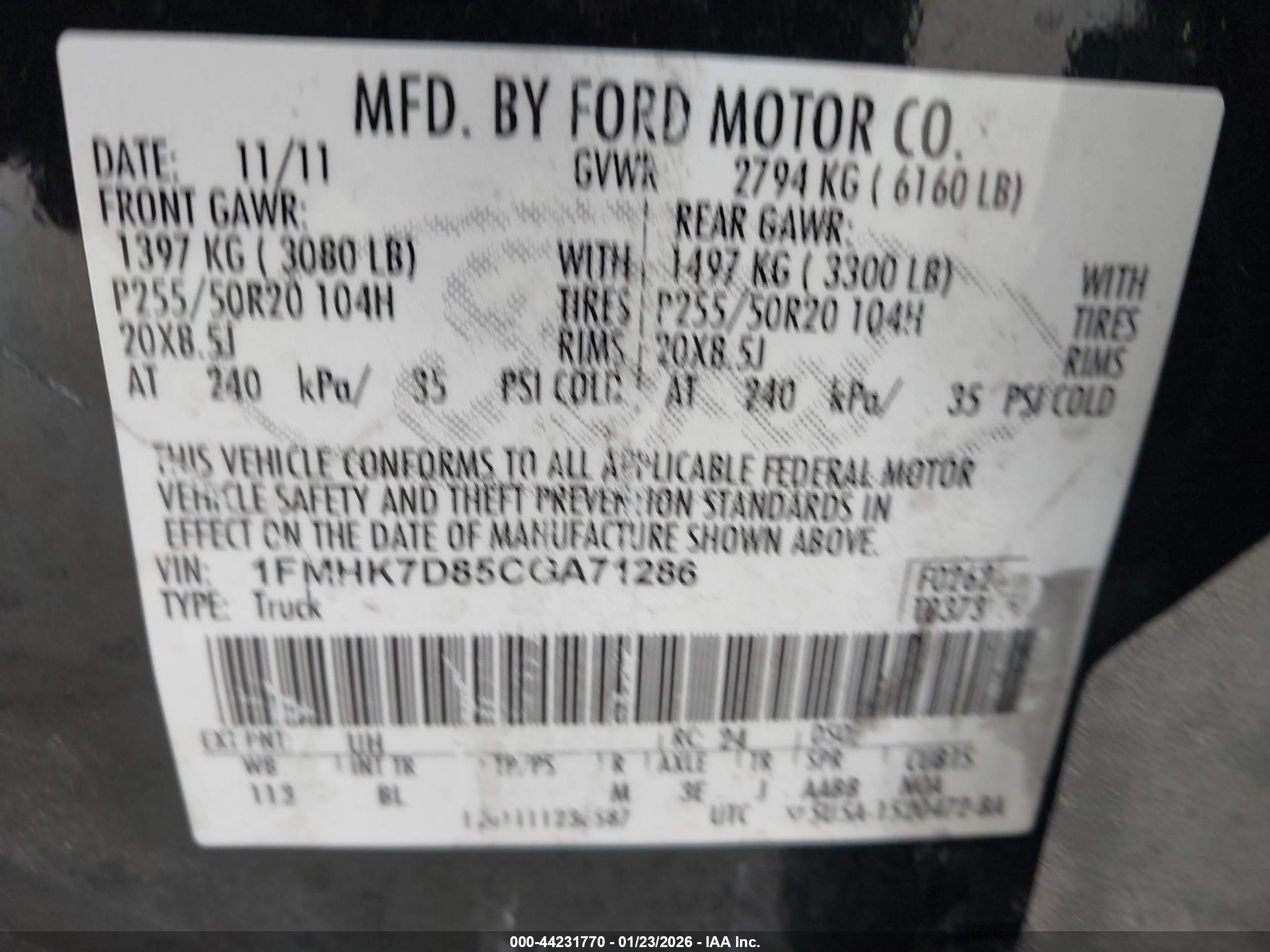 FORD EXPLORER image 9
