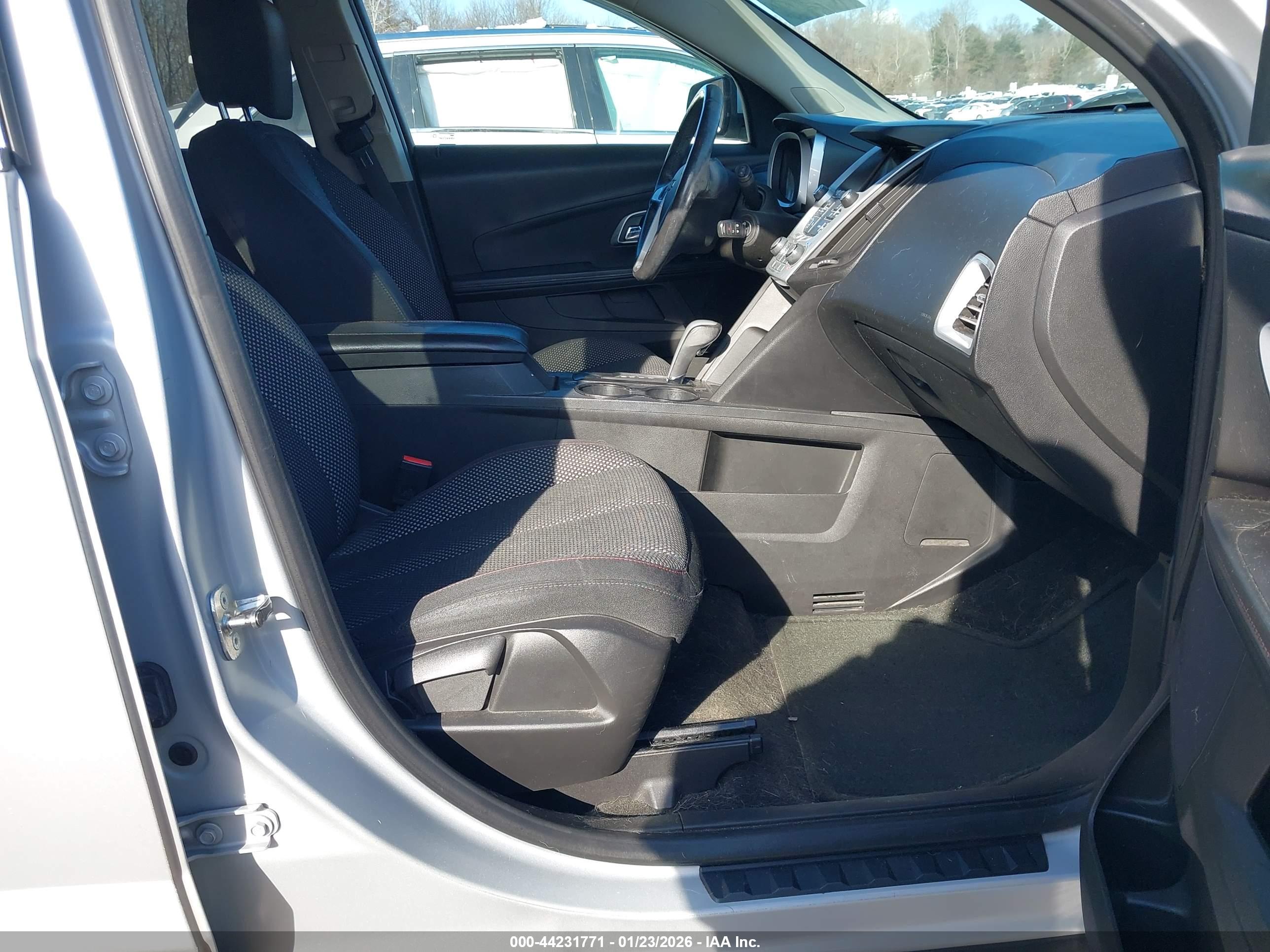 CHEVROLET EQUINOX image 5