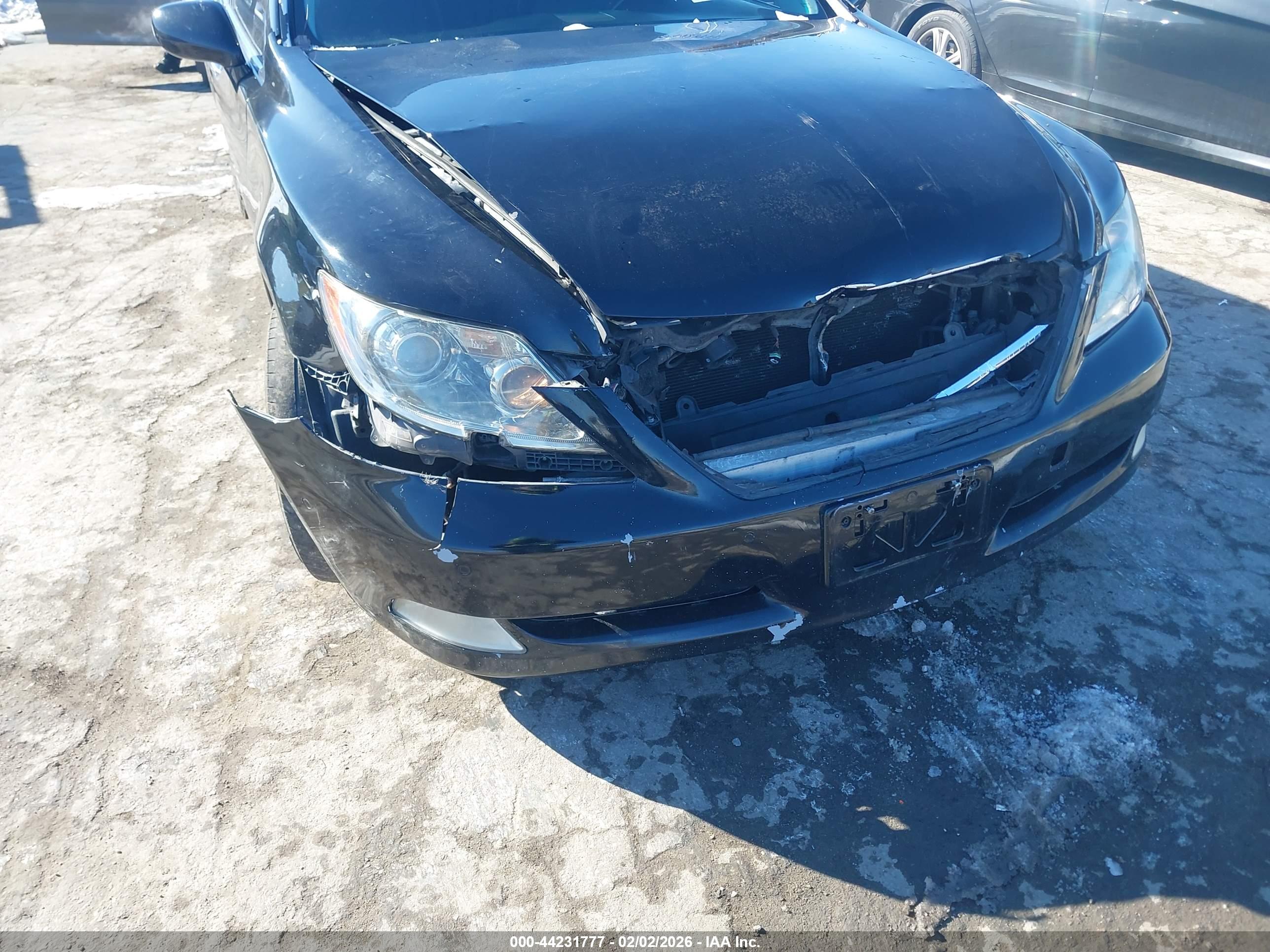 LEXUS LS image 6