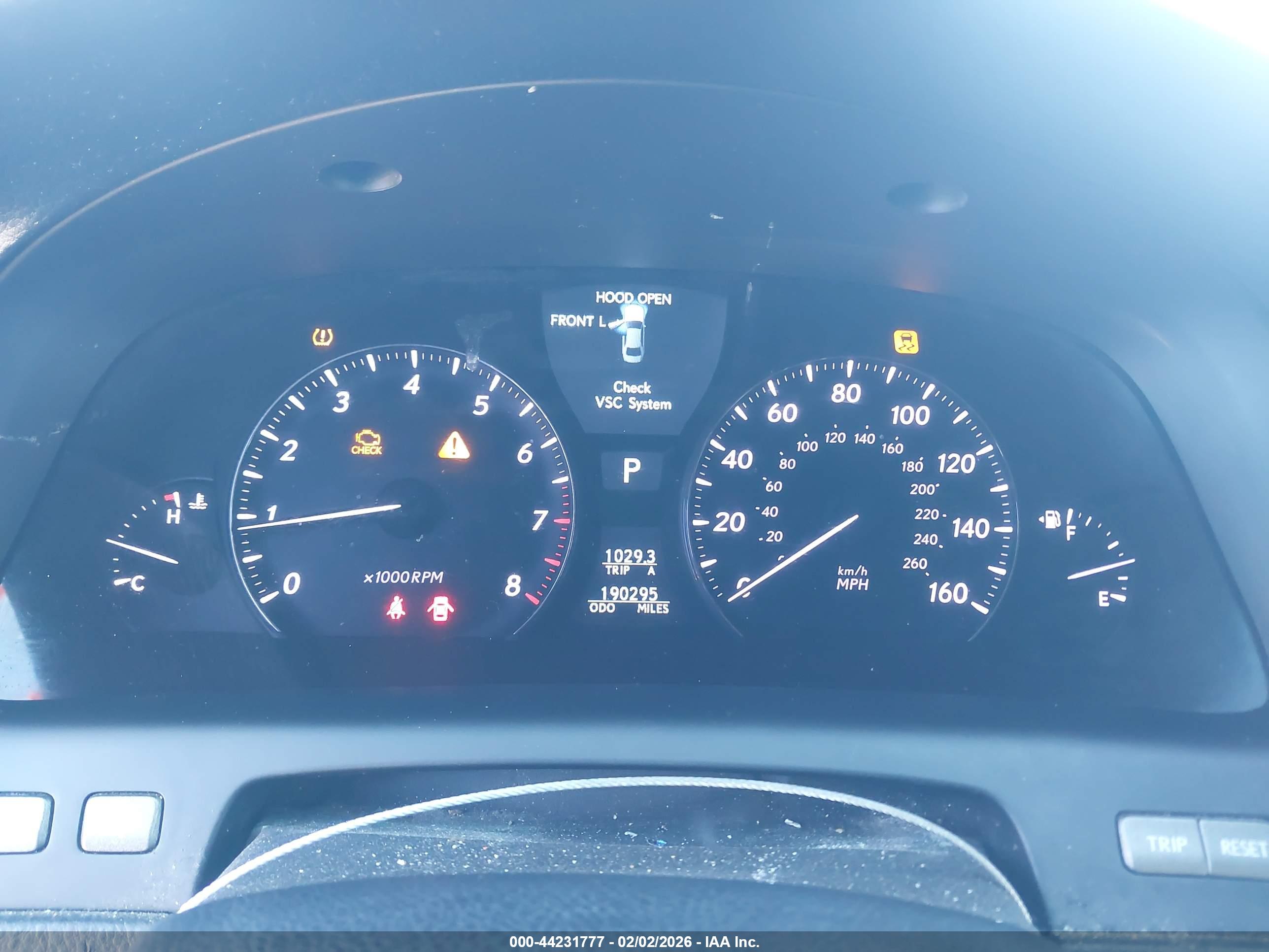 LEXUS LS image 7