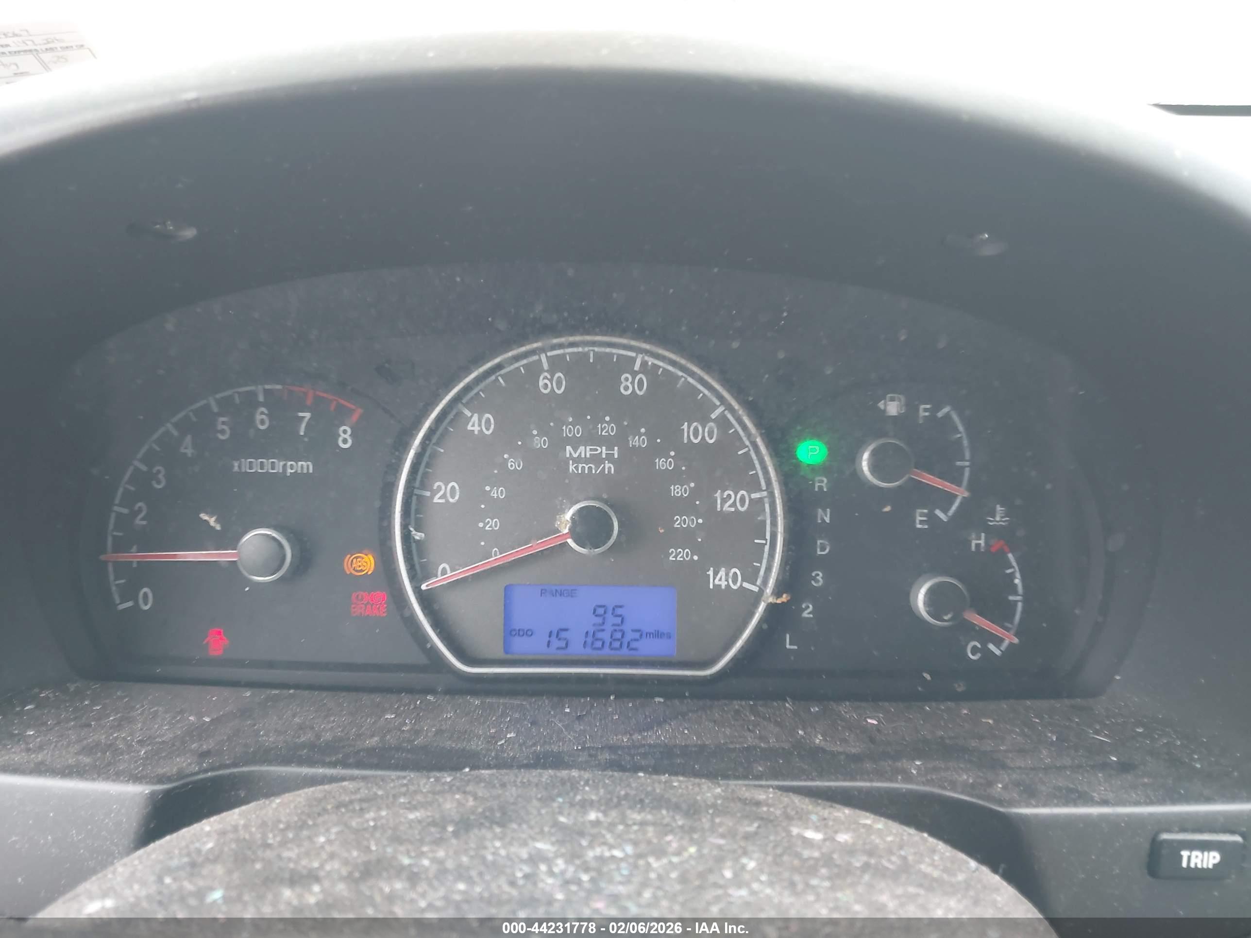 HYUNDAI ELANTRA image 7