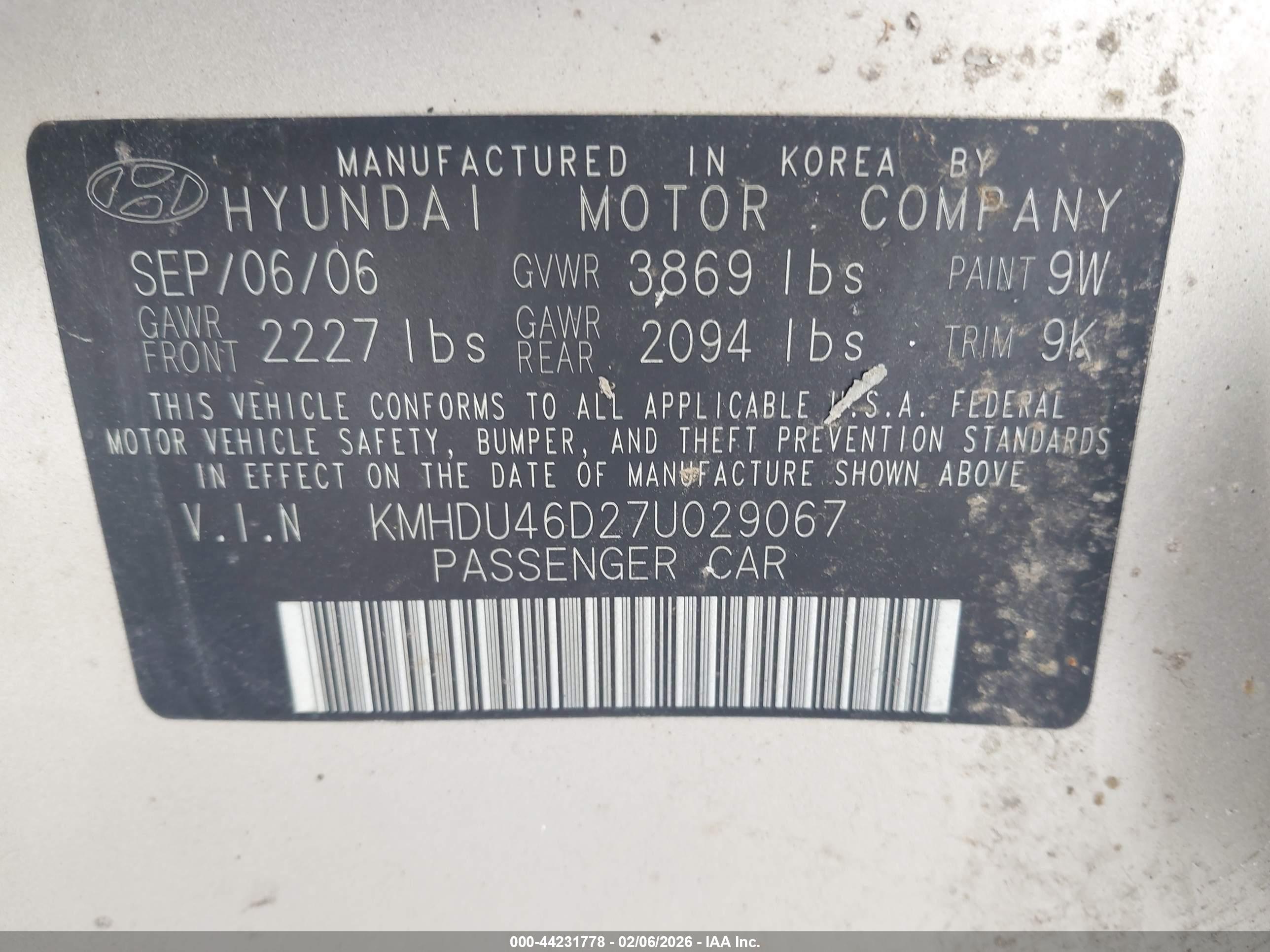 HYUNDAI ELANTRA image 9