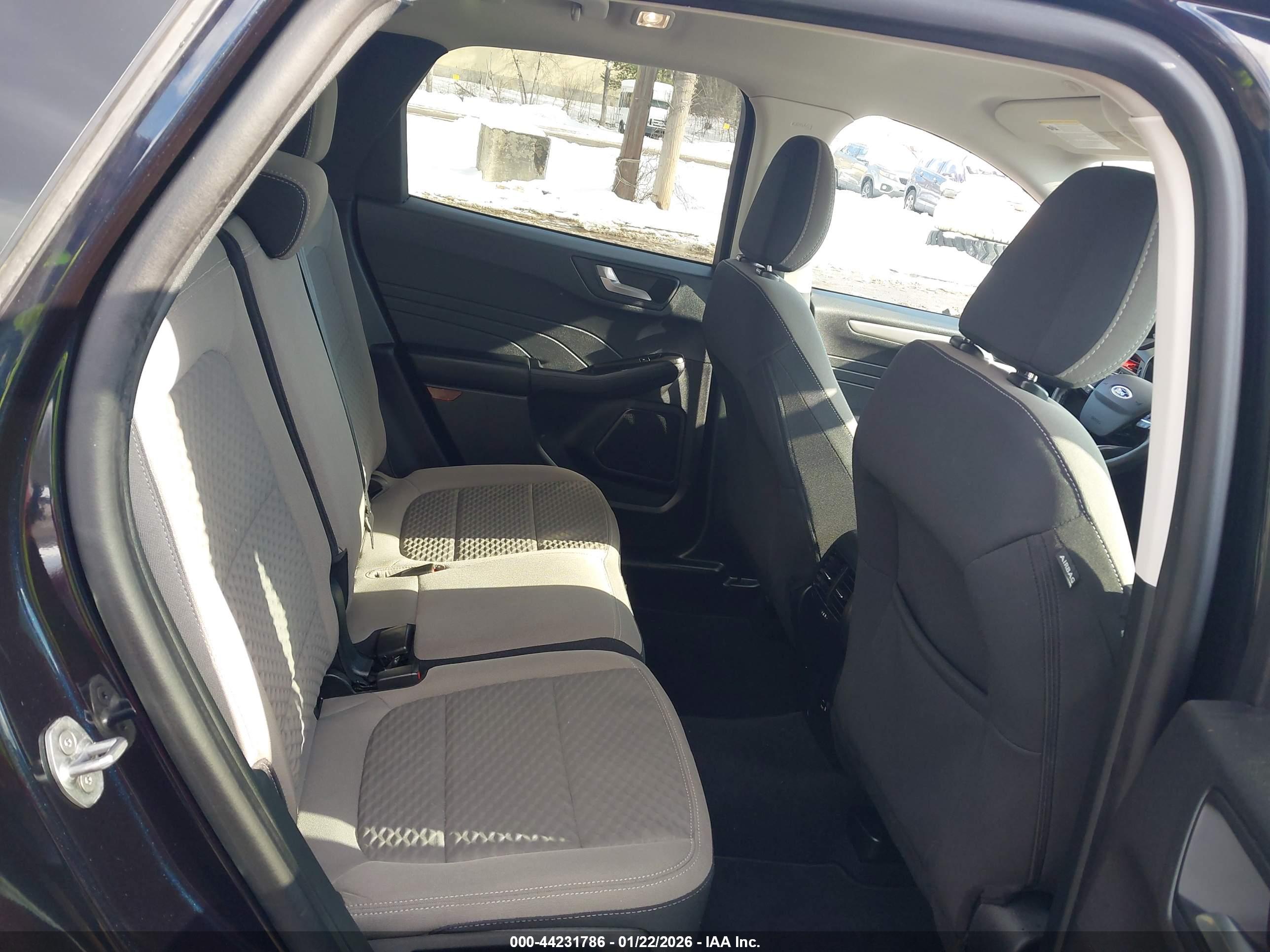 FORD ESCAPE image 8