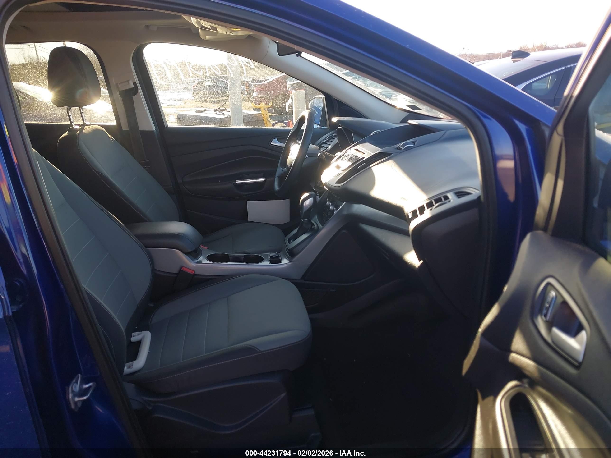 FORD ESCAPE image 5
