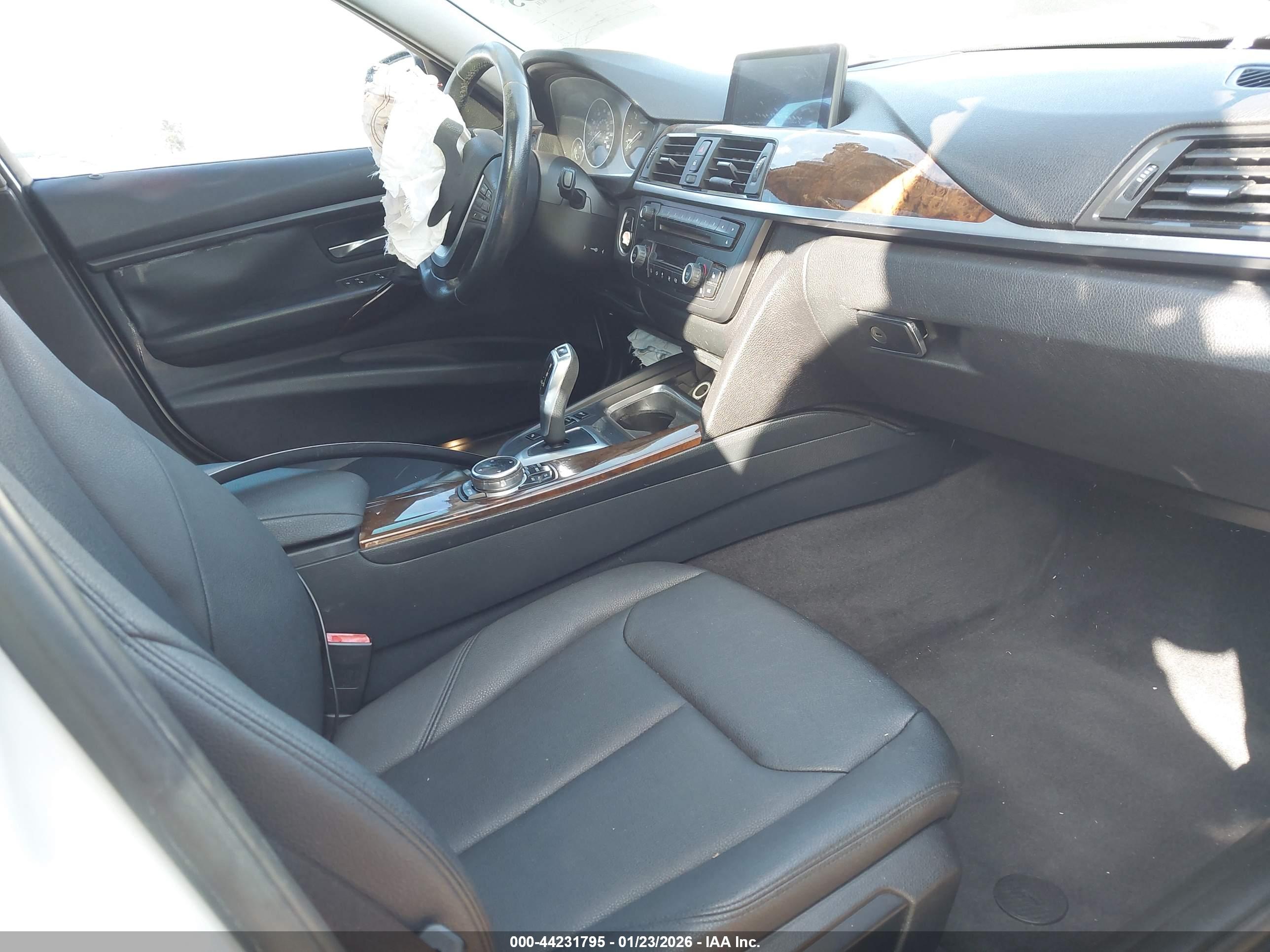 BMW 328I image 5