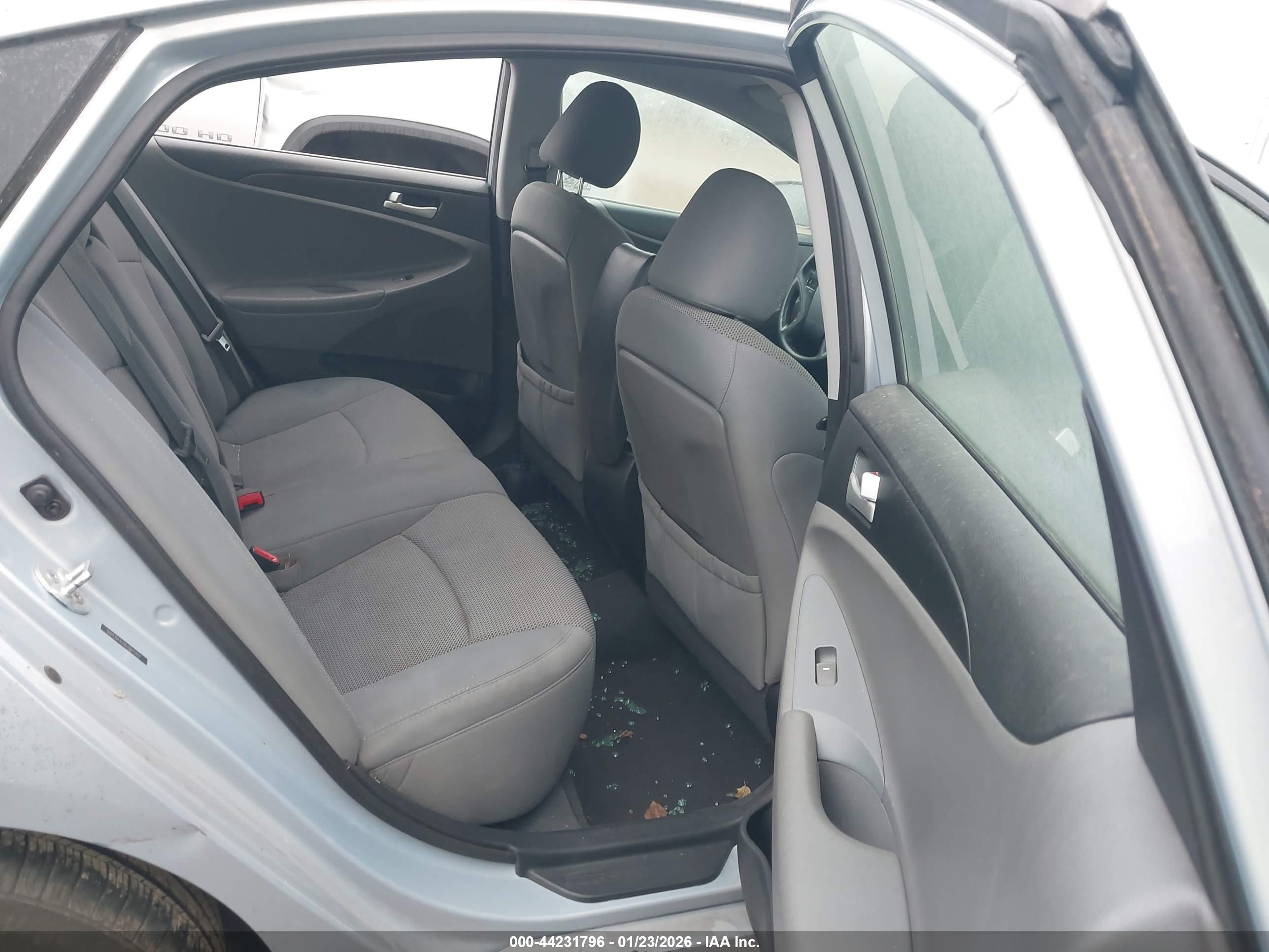HYUNDAI SONATA image 8