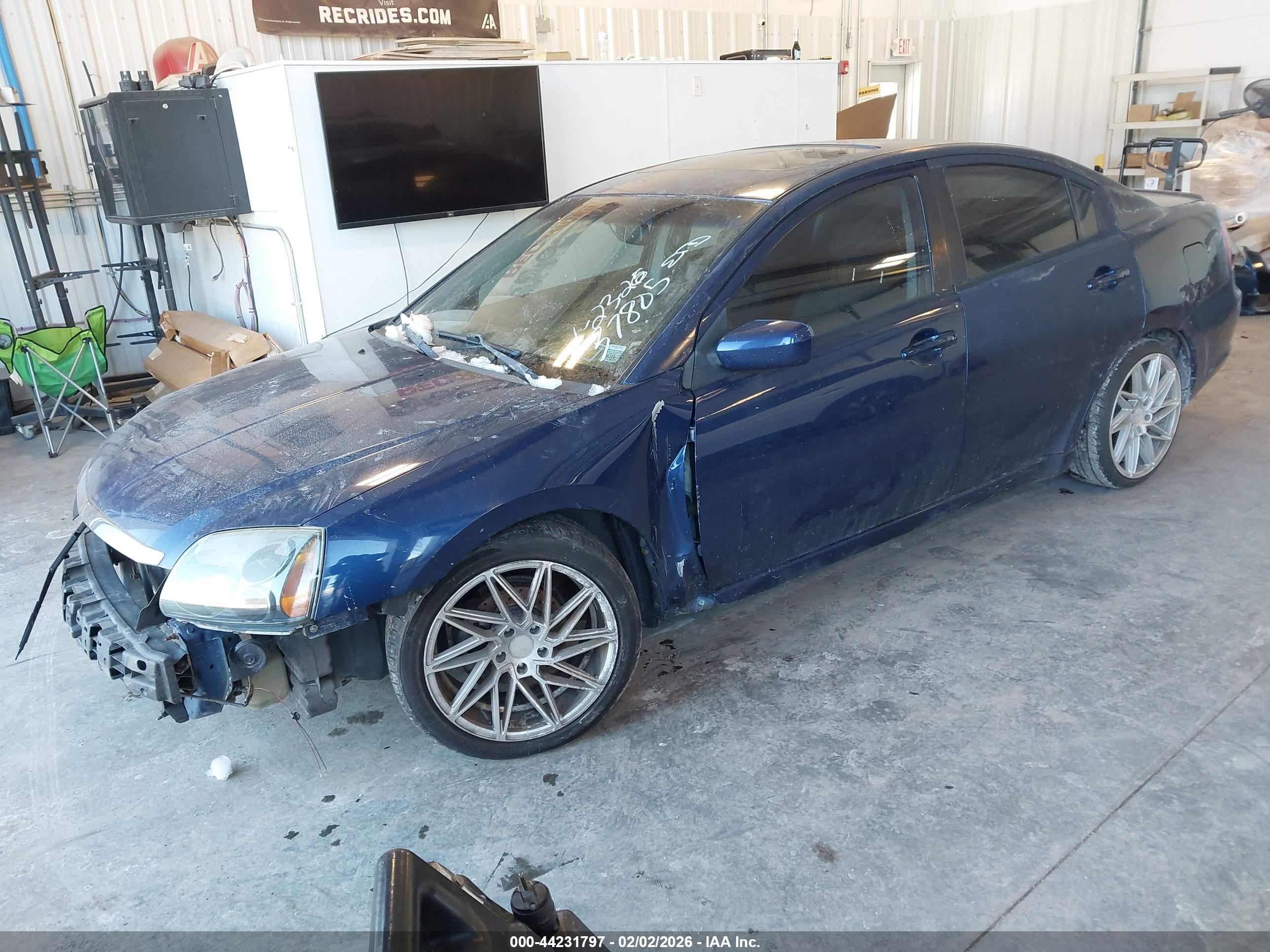 MITSUBISHI GALANT image 2
