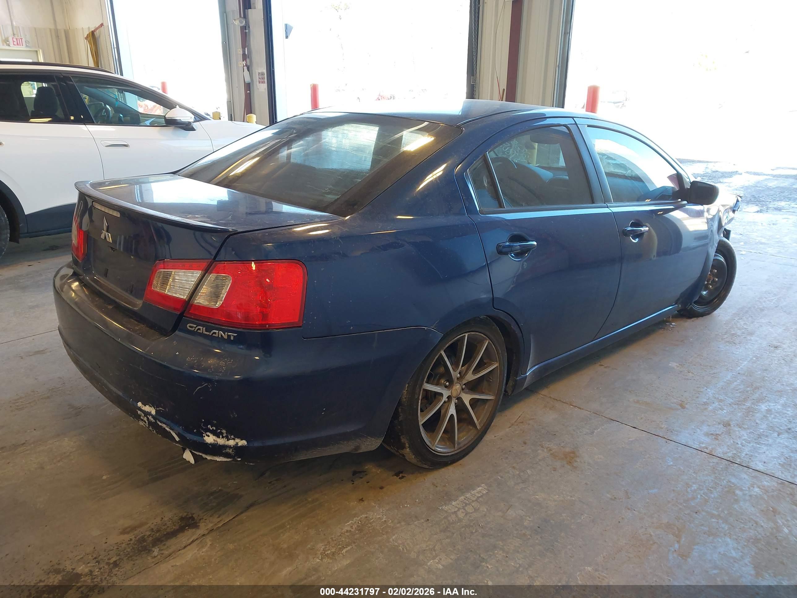 MITSUBISHI GALANT image 4