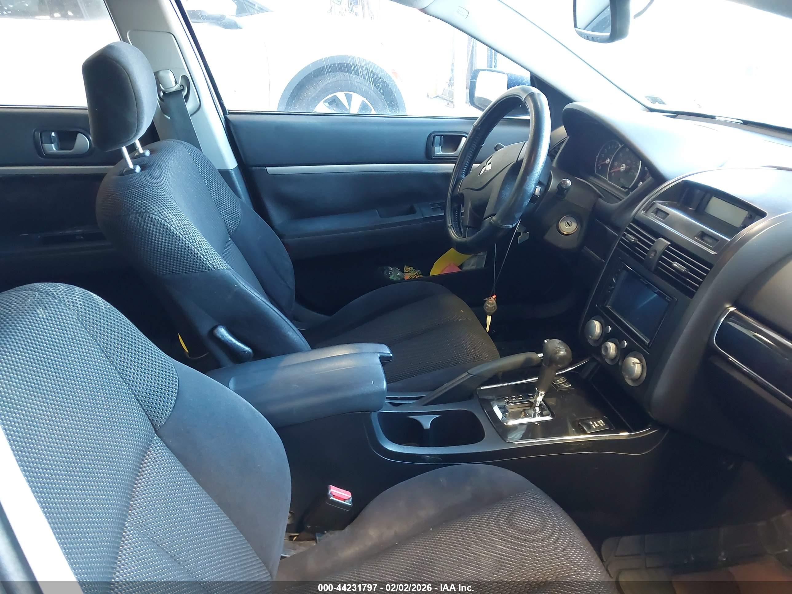 MITSUBISHI GALANT image 5