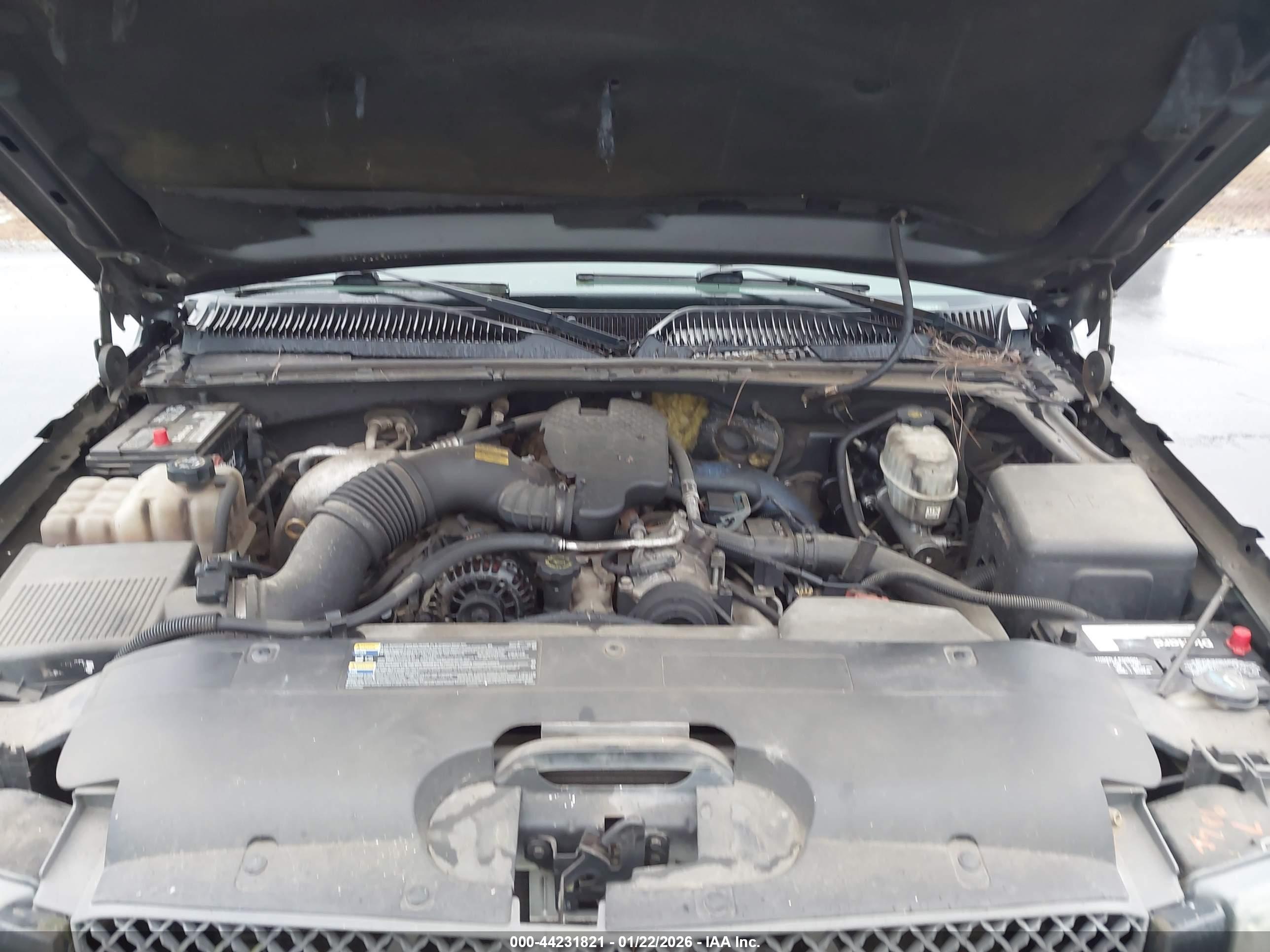 CHEVROLET SILVERADO image 10