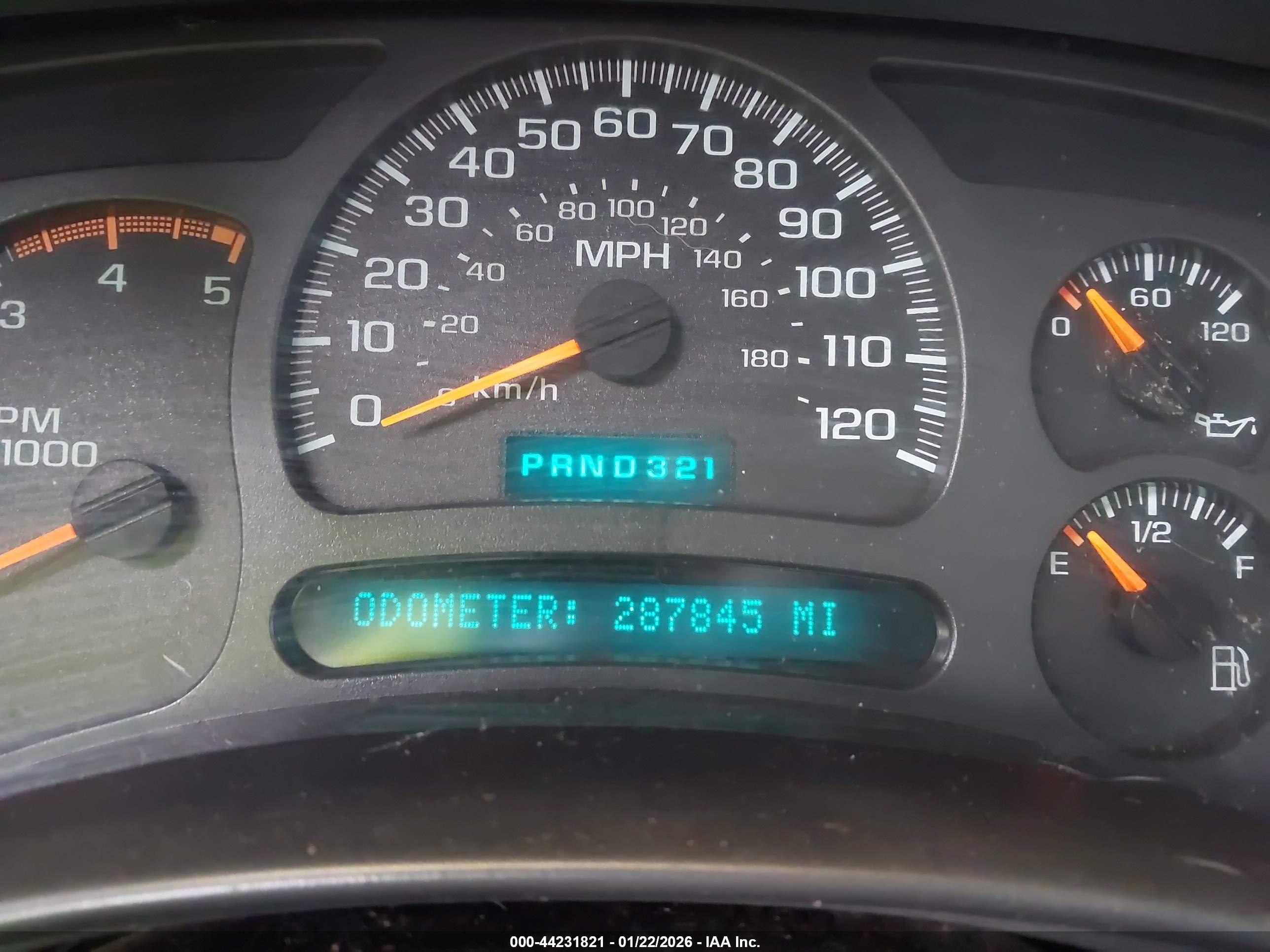 CHEVROLET SILVERADO image 7