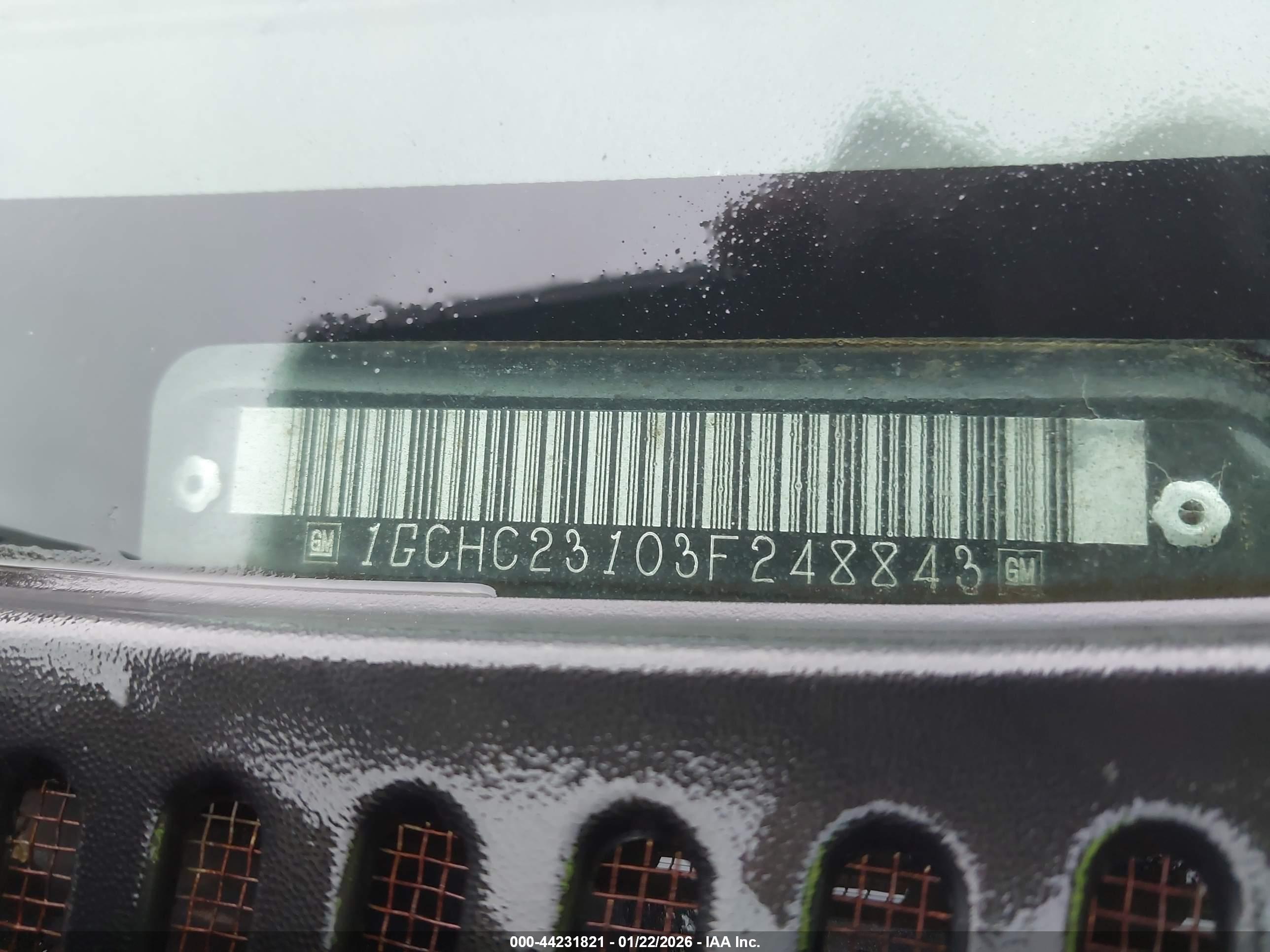 CHEVROLET SILVERADO image 9