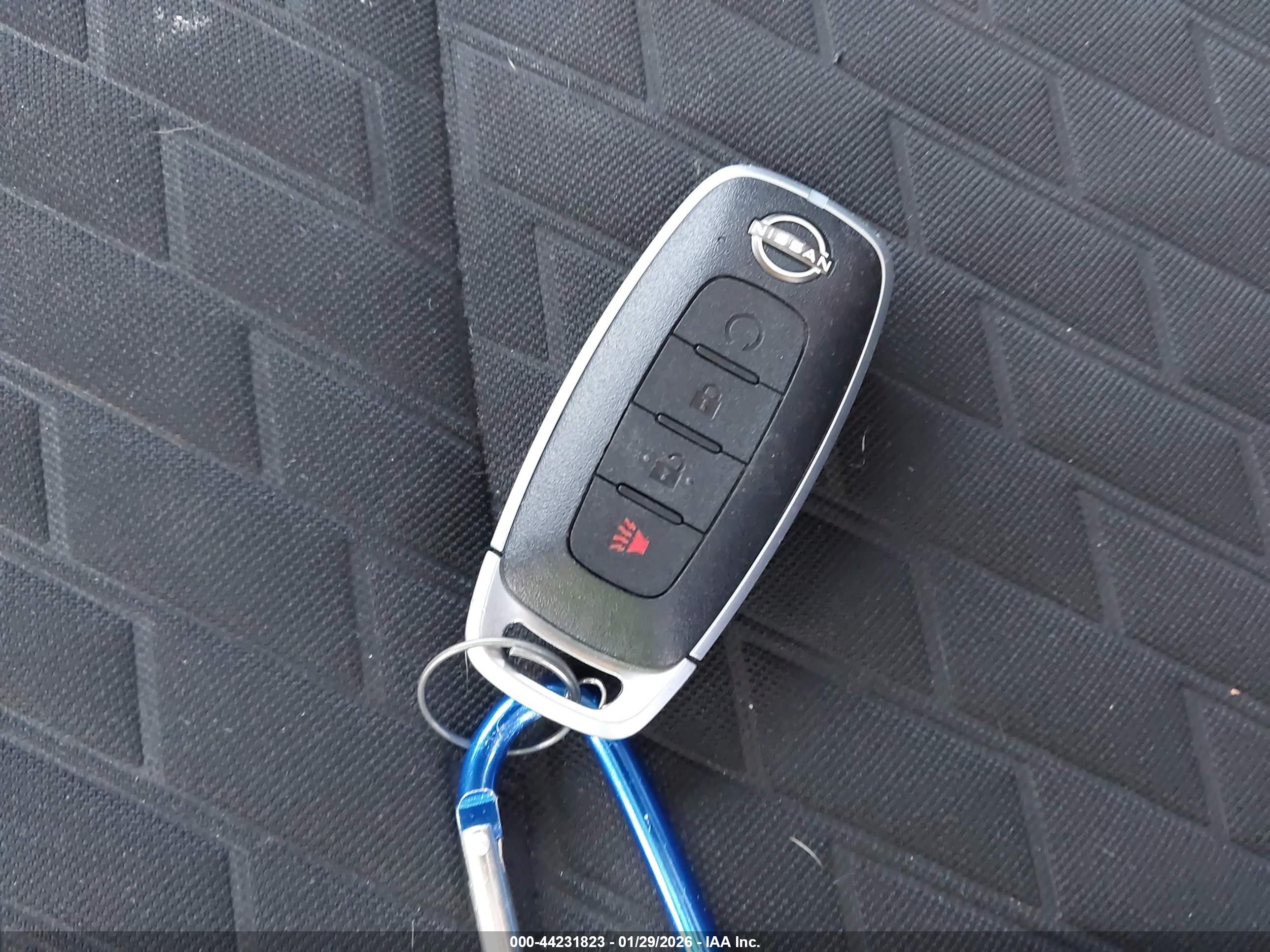 NISSAN KICKS image 11