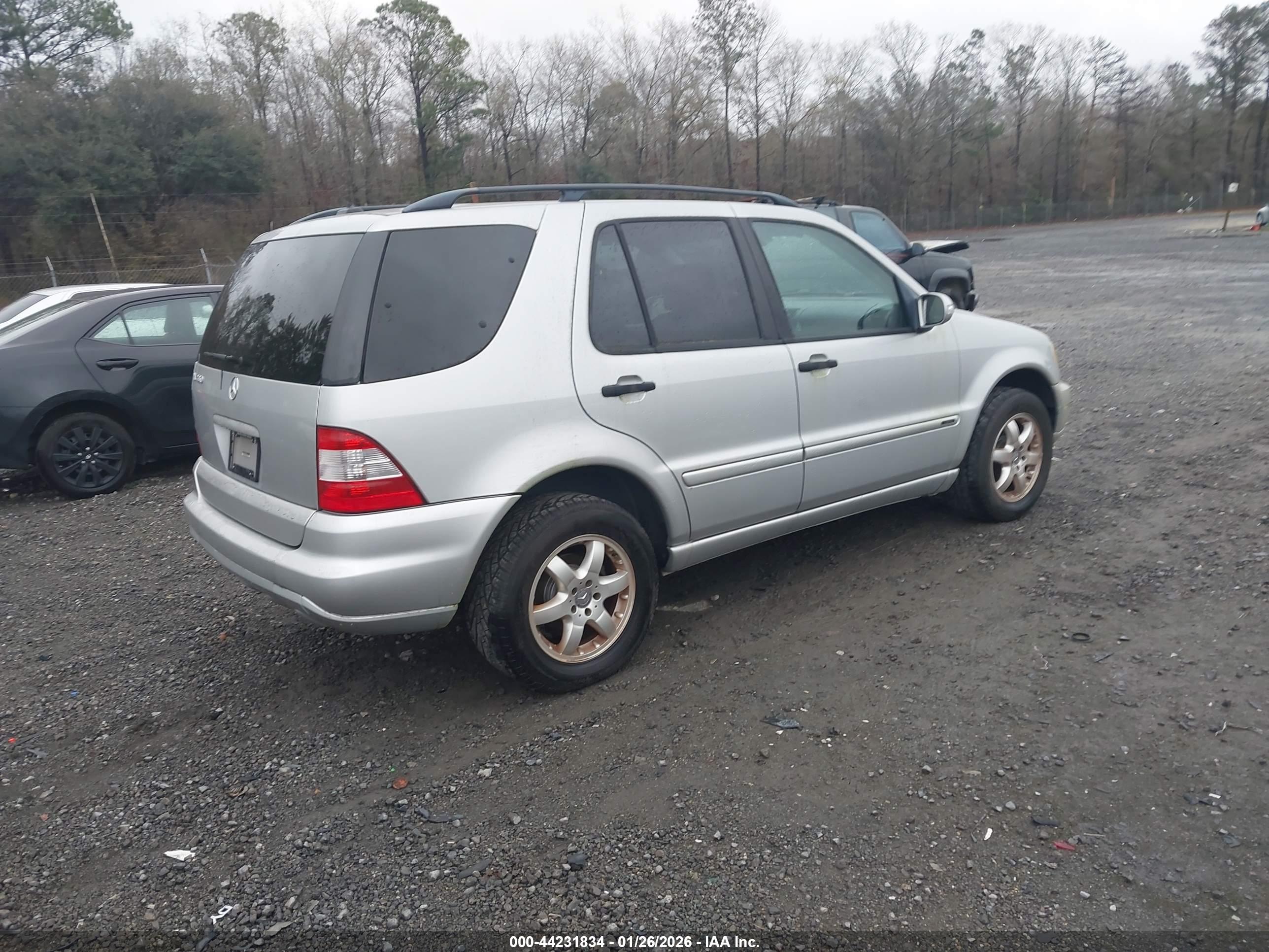 MERCEDES-BENZ ML image 4