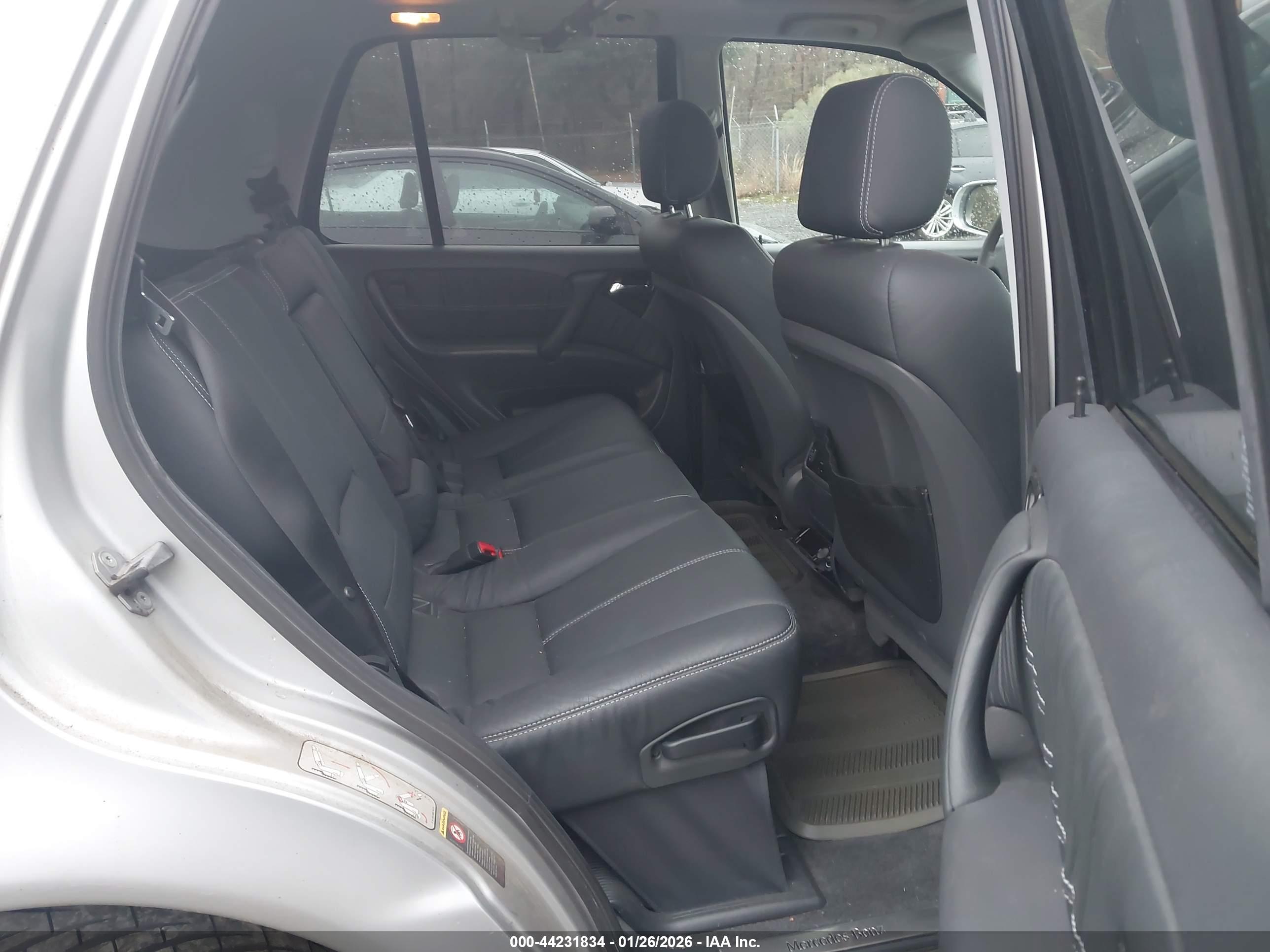 MERCEDES-BENZ ML image 8